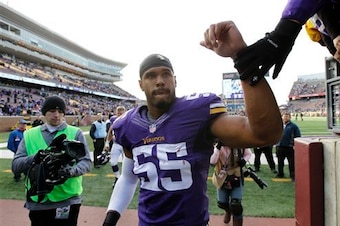 How many sacks will Anthony Barr finish with in 2015?