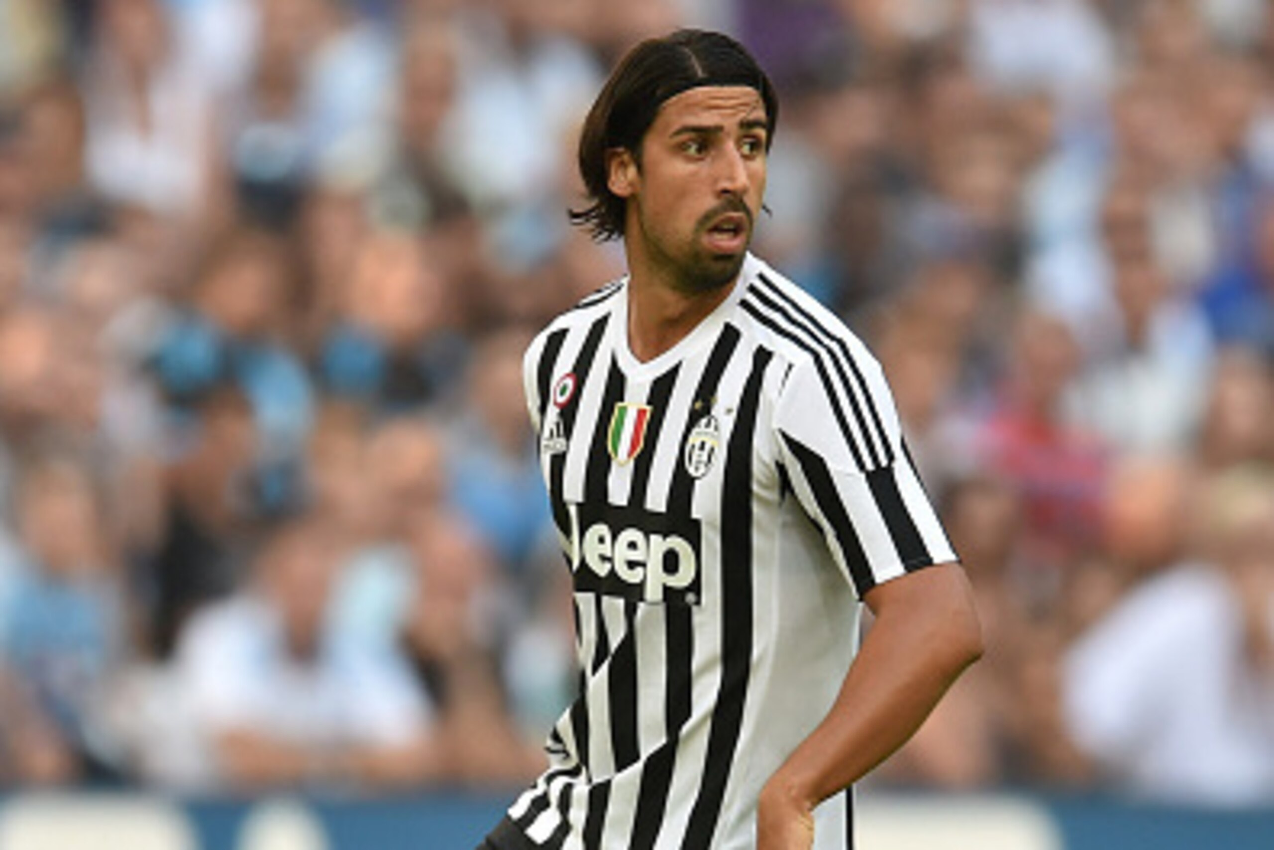 MARSEILLE, FRANCE - AUGUST 01:  Sami Khedira of Juventus FC in action during the preseason friendly match between Olympique de Marseille and Juventus FC at Stade Velodrome on August 1, 2015 in Marseille, France.  (Photo by Valerio Pennicino/Getty Images)