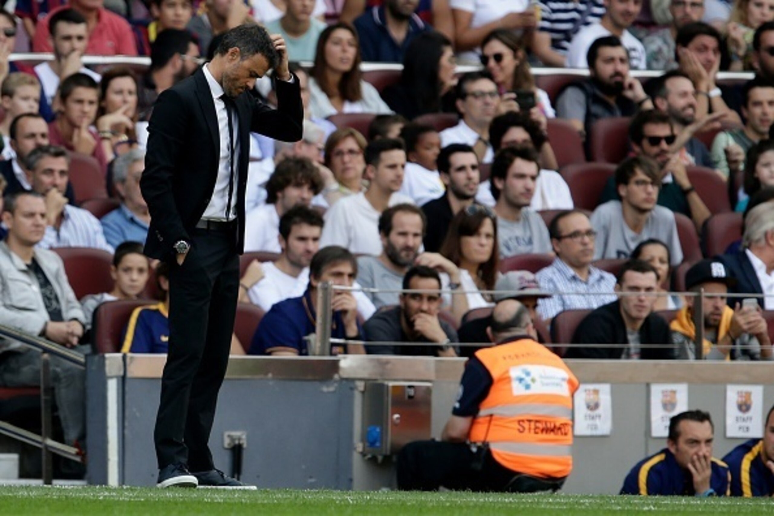 Coach Luis Enrique of FC Barcelona during the Primera Division match between FC Barcelona and Las Palmas on September 26, 2015 at Camp Nou stadium in Barcelona, Spain.(Photo by VI Images via Getty Images)