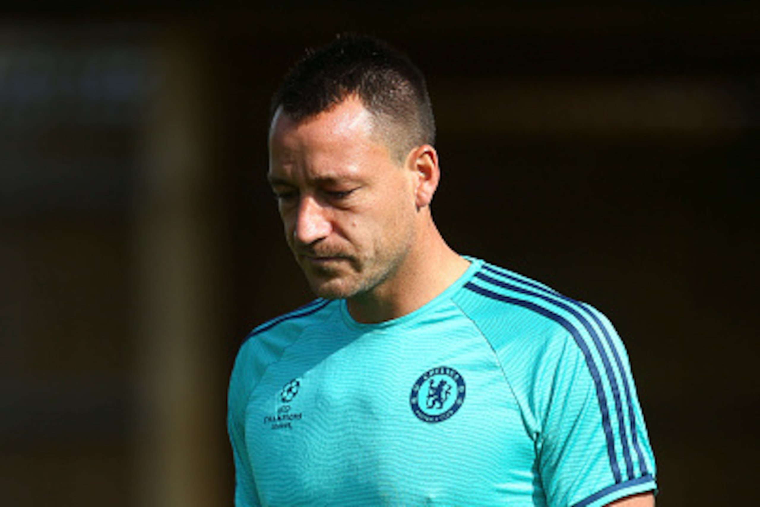 COBHAM, ENGLAND - SEPTEMBER 28: John Terry of Chelsea chat during a training session at Chelsea Training Ground on September 28, 2015 in Cobham, England. (Photo by Jordan Mansfield/Getty Images) COBHAM, ENGLAND - SEPTEMBER 28: John Terry of Chelsea chat during a training session at Chelsea Training Ground on September 28, 2015 in Cobham, England. (Photo by Jordan Mansfield/Getty Images)