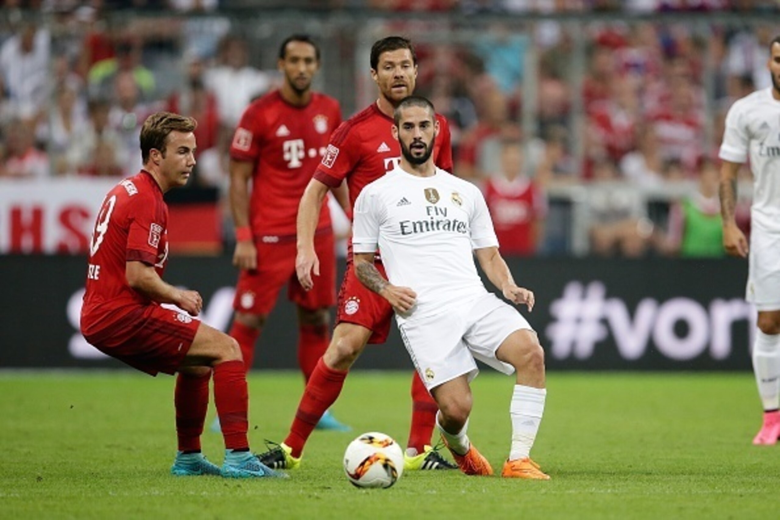 (L-R) Mario Gotze of FC Bayern Munchen, Isco of Real Madrid during the AUDI Cup final match between Real Madrid and FC Bayern Munich on August 5, 2015 at the Allianz Arena in Munich, Germany(Photo by VI Images via Getty Images)