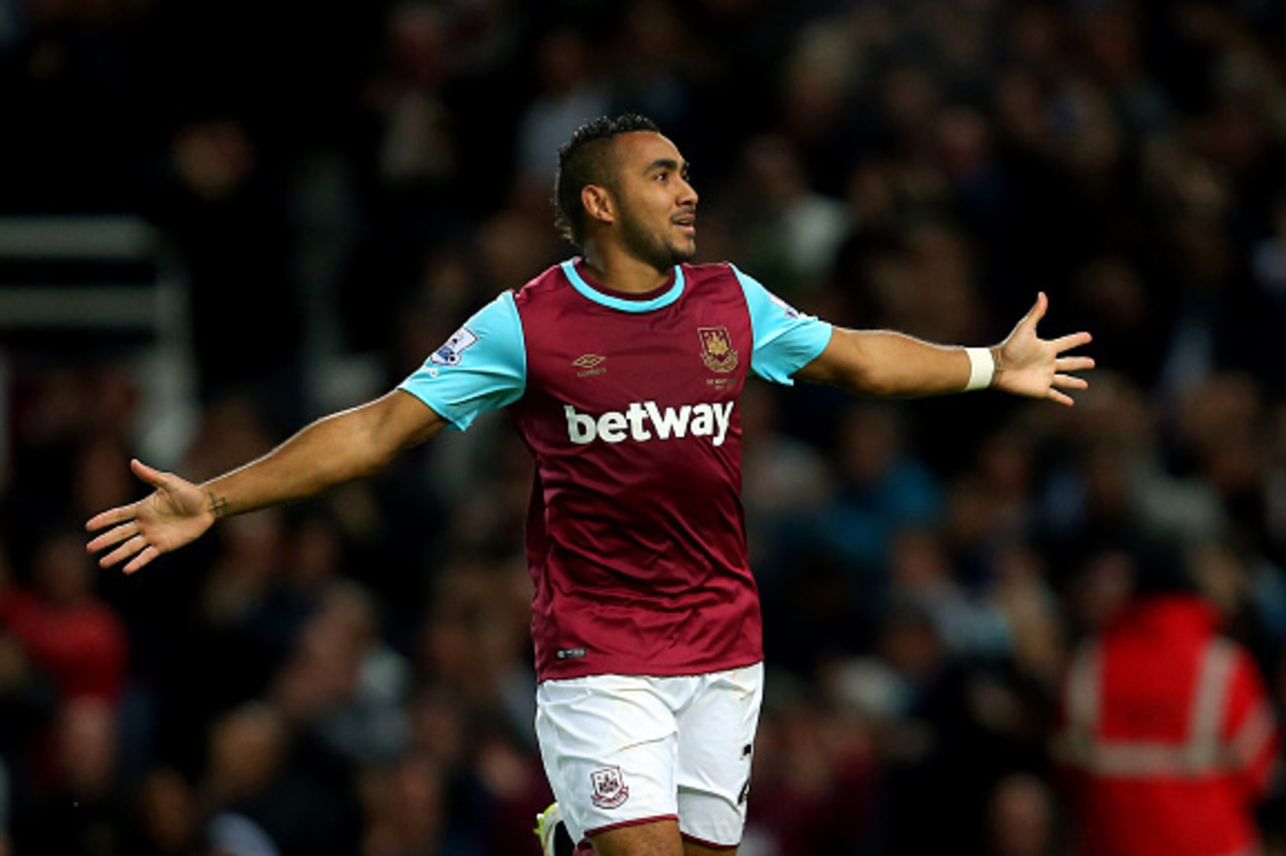 LONDON, ENGLAND - SEPTEMBER 14:  Dimitri Payet of West Ham United celebrates after he scores to make it 2-0 during the Barclays Premier League match between West Ham United and Newcastle United on September 14, 2015 in London, United Kingdom.  (Photo by C