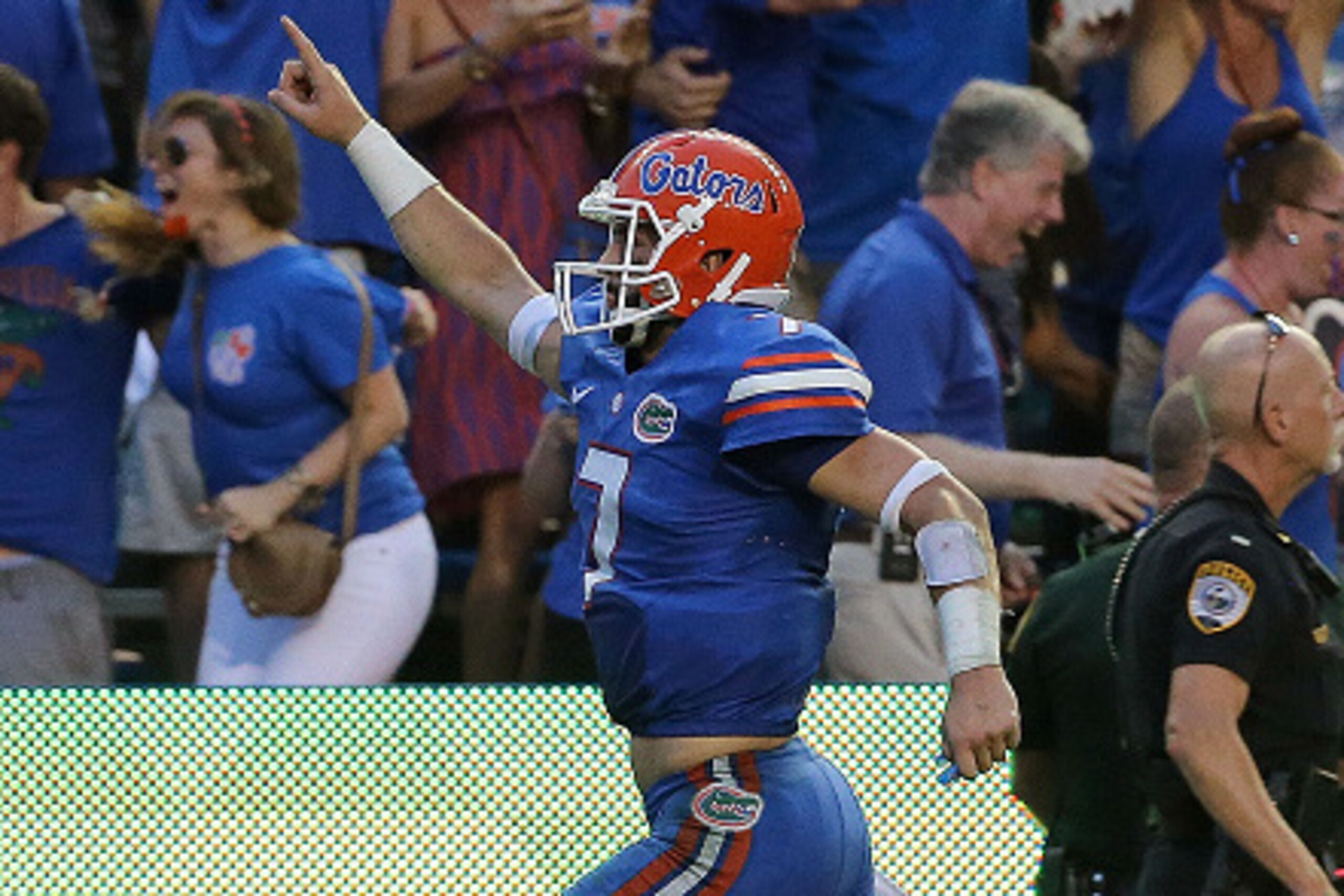 GAINESVILLE, FL - SEPTEMBER 26:  Will Grier #7 of the Florida Gators reacts to a touchdown during a game against the Tennessee Volunteers at Ben Hill Griffin Stadium on September 26, 2015 in Gainesville, Florida.  (Photo by Mike Ehrmann/Getty Images)
