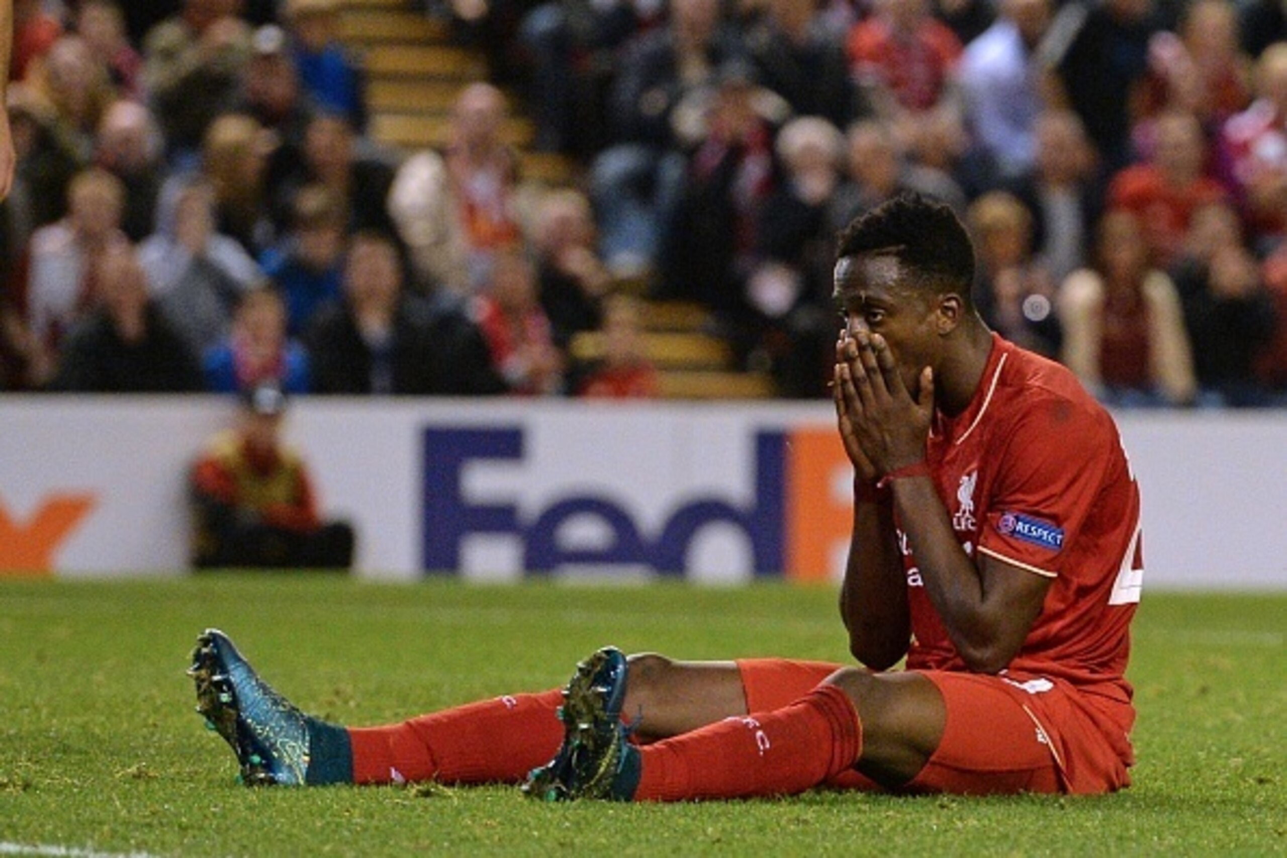 Liverpool's Belgian striker Daniel Origi reacts after missing a chance during the UEFA Europa League group B football match between Liverpool and FC Sion at Anfield in Liverpool, north west England on October 1, 2015. AFP PHOTO / OLI SCARFF        (Photo 