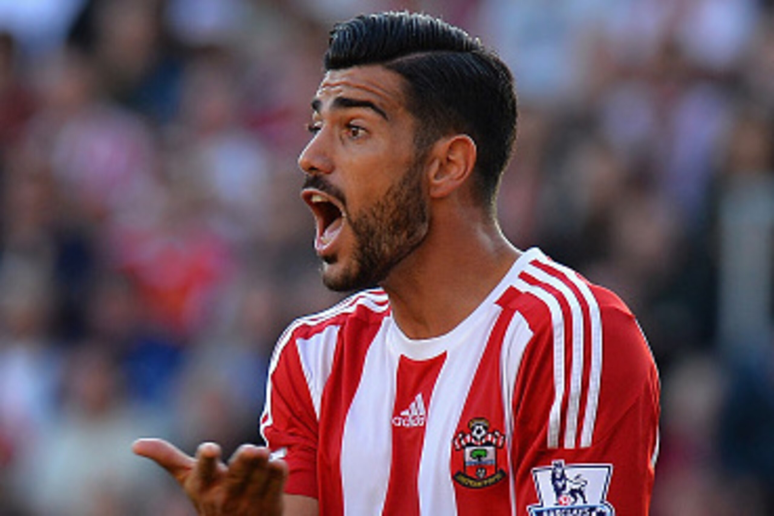 SOUTHAMPTON, ENGLAND - SEPTEMBER 20:  Graziano Pelle of Southampton during the Barclays Premier League match between Southampton and Manchester United at St Mary's Stadium on September 20, 2015 in Southampton, United Kingdom.  (Photo by Tony Marshall/Gett
