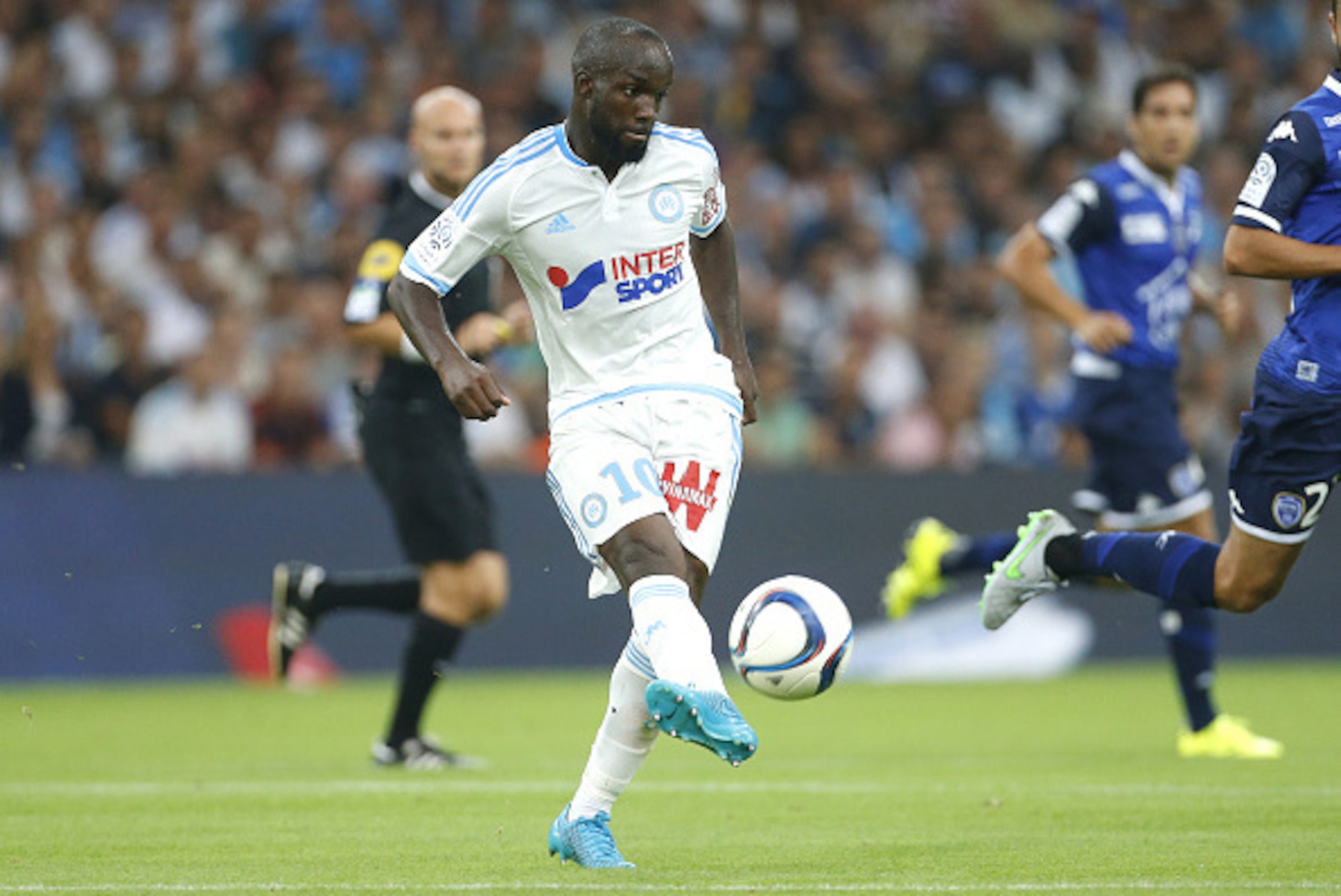 MARSEILLE - AUGUST 23: Lassana Diarra of OM in action during the French Ligue 1 match between Olympique de Marseille (OM) and Troyes ESTAC at New Stade Velodrome on August 23, 2015 in Marseille, France. (Photo by Jean Catuffe/Getty Images)