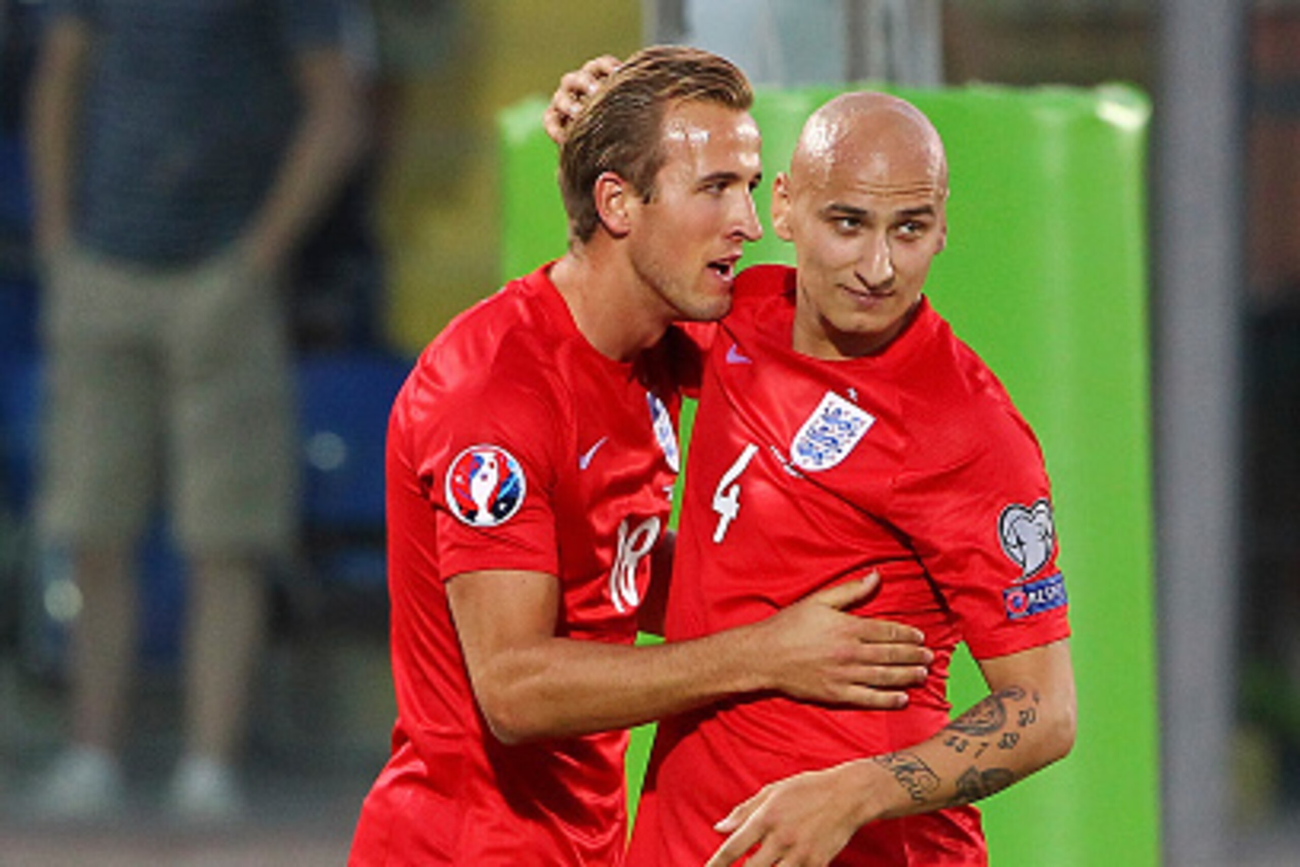 SAN MARINO, ITALY - SEPTEMBER 05:  Harry Kane (L) of England celebrates his goal with his team-mate Jonjo Shelvey (R) during the UEFA EURO 2016 Qualifier between San Marino and England at Stadio Olimpico on September 5, 2015 in San Marino, Italy.  (Photo 
