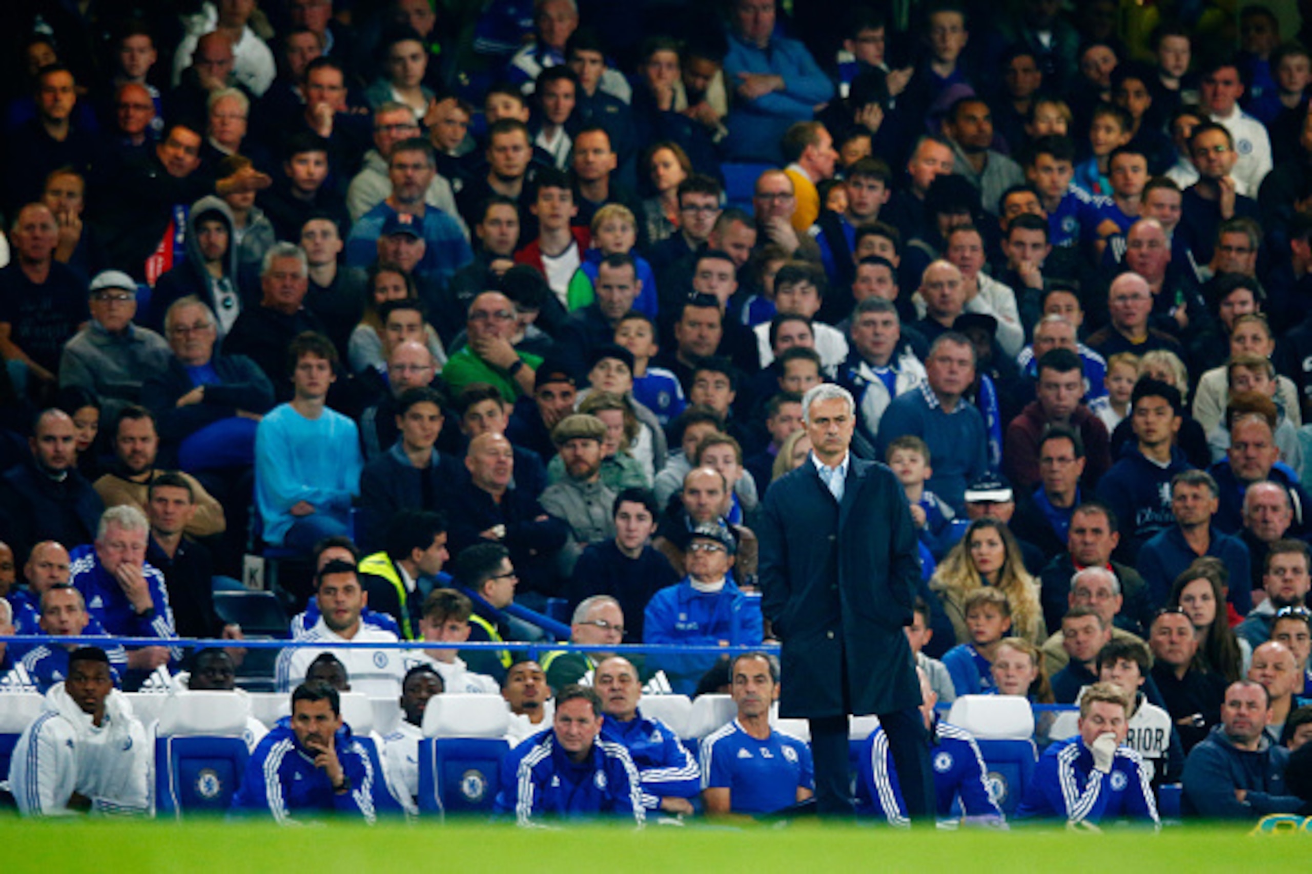 LONDON, ENGLAND - OCTOBER 03:  Jose Mourinho Manager of Chelsea looks on during the Barclays Premier League match between Chelsea and Southampton at Stamford Bridge on October 3, 2015 in London, United Kingdom.  (Photo by Julian Finney/Getty Images)