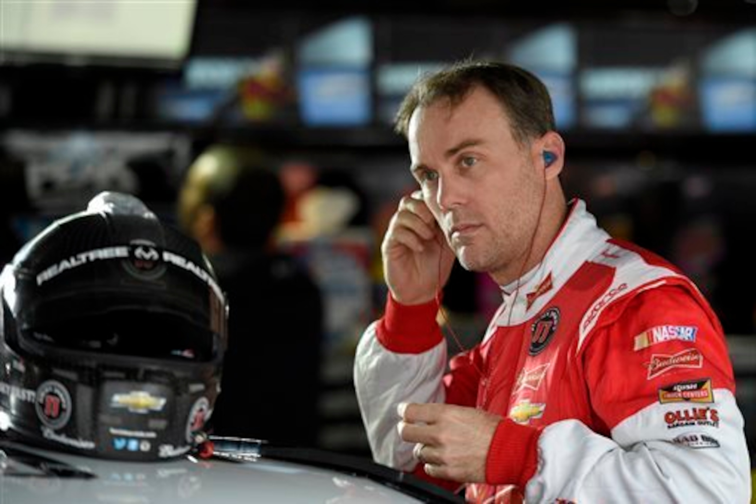Kevin Harvick hopes past experiences play a factor Sunday.