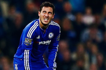 LONDON, ENGLAND - OCTOBER 03:  Eden Hazard of Chelsea shows his dejection after conceding the third goal to Southampton during the Barclays Premier League match between Chelsea and Southampton at Stamford Bridge on October 3, 2015 in London, United Kingdo