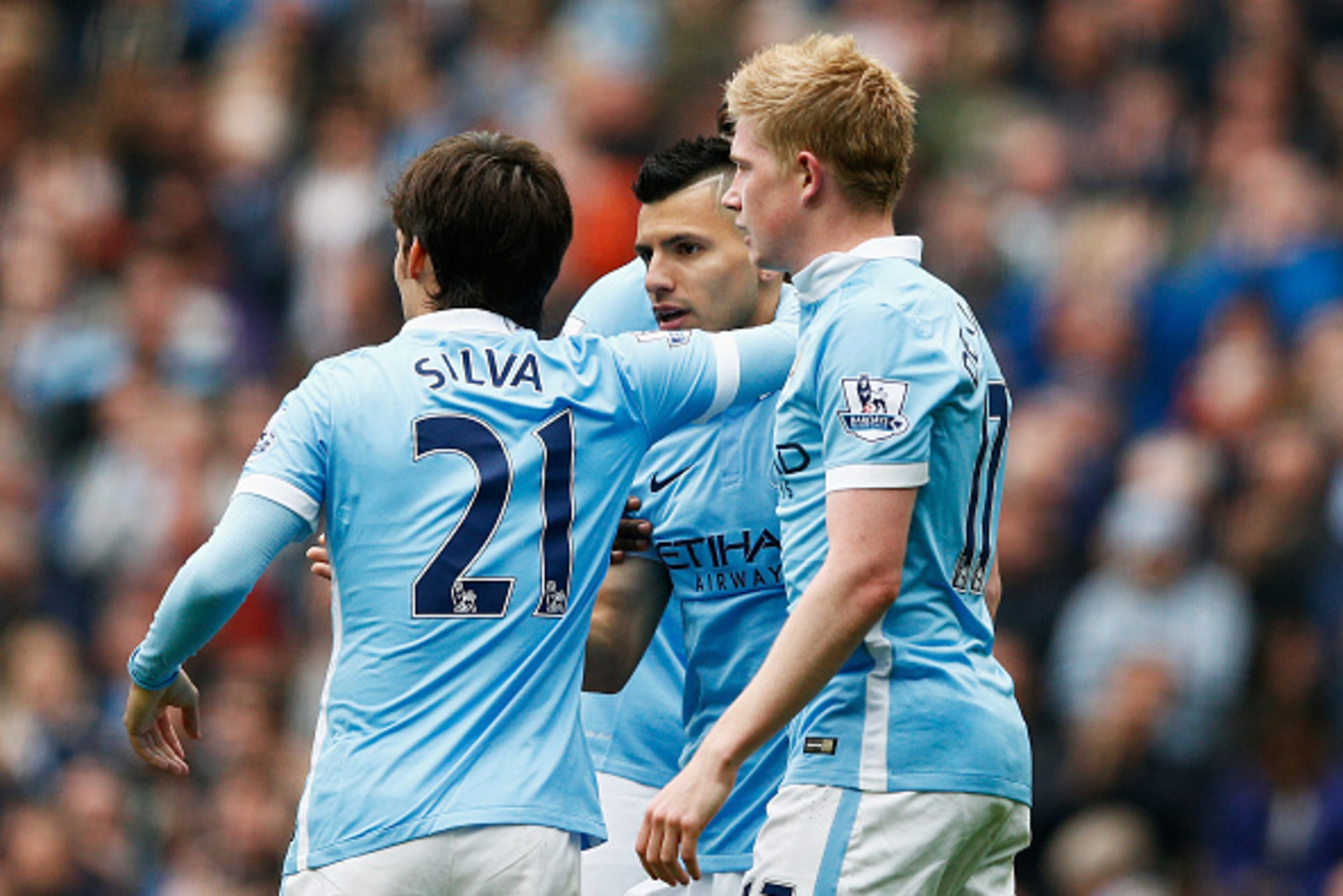 MANCHESTER, ENGLAND - OCTOBER 03:  Sergio Aguero (C) of Manchester City celebrates scroring his second goal with team mates during the Barclays Premier League match between Manchester City and Newcastle United at Etihad Stadium on October 3, 2015 in Manch