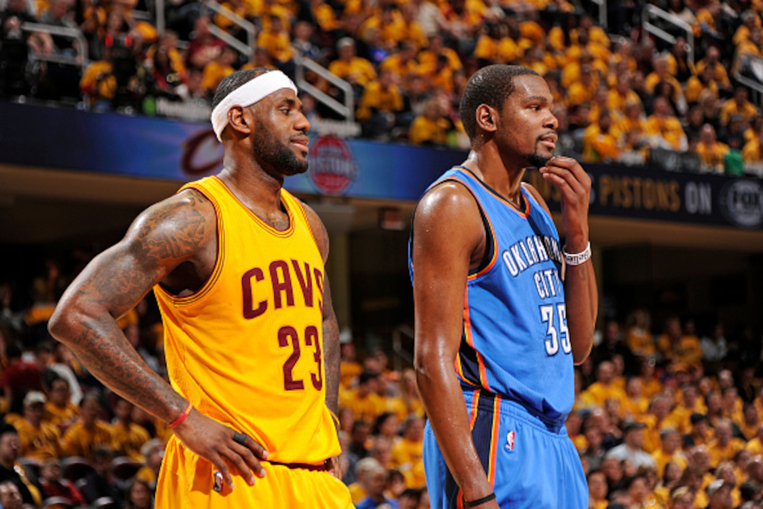 CLEVELAND, OH - JANUARY 25:  LeBron James #23 of the Cleveland Cavaliers and Kevin Durant #35 of the Oklahoma City Thunder during the game on January 25, 2015 at Quicken Loans Arena in Cleveland, Ohio. NOTE TO USER: User expressly acknowledges and agrees 