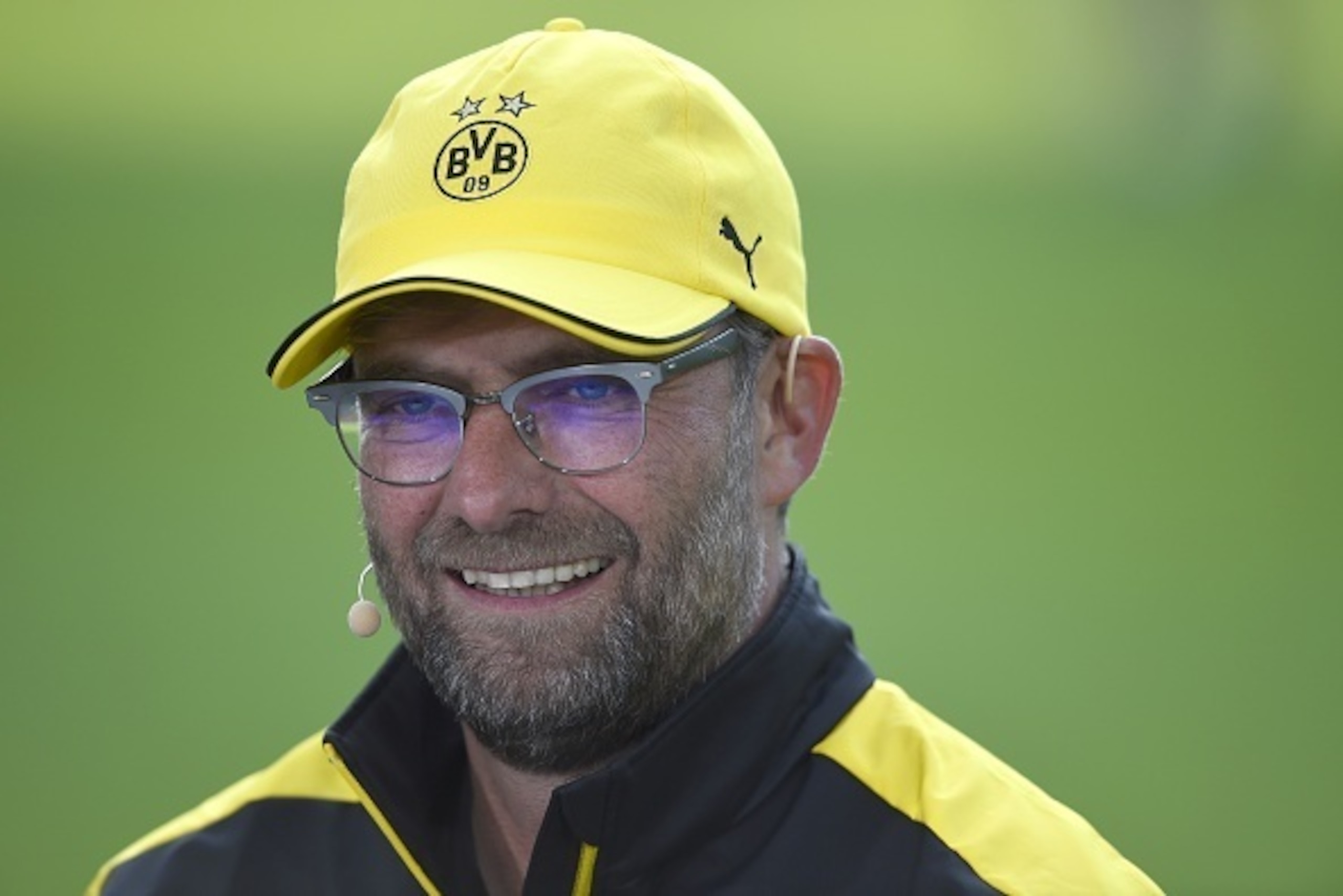 Dortmund's head coach Juergen Klopp is pictured ahead of the German Cup DFB Pokal final football match between BVB Borussia Dortmund and VfL Wolfsburg at the Olympic Stadium in Berlin on May 30, 2015.  AFP PHOTO / TOBIAS SCHWARZ        (Photo credit shoul