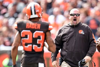 CLEVELAND, OH - SEPTEMBER 27:  Head coach Mike Pettine of the Cleveland Browns argues a call in front of Joe Haden #23 during the second quarter against the Oakland Raiders at FirstEnergy Stadium on September 27, 2015 in Cleveland, Ohio.  (Photo by Jason 