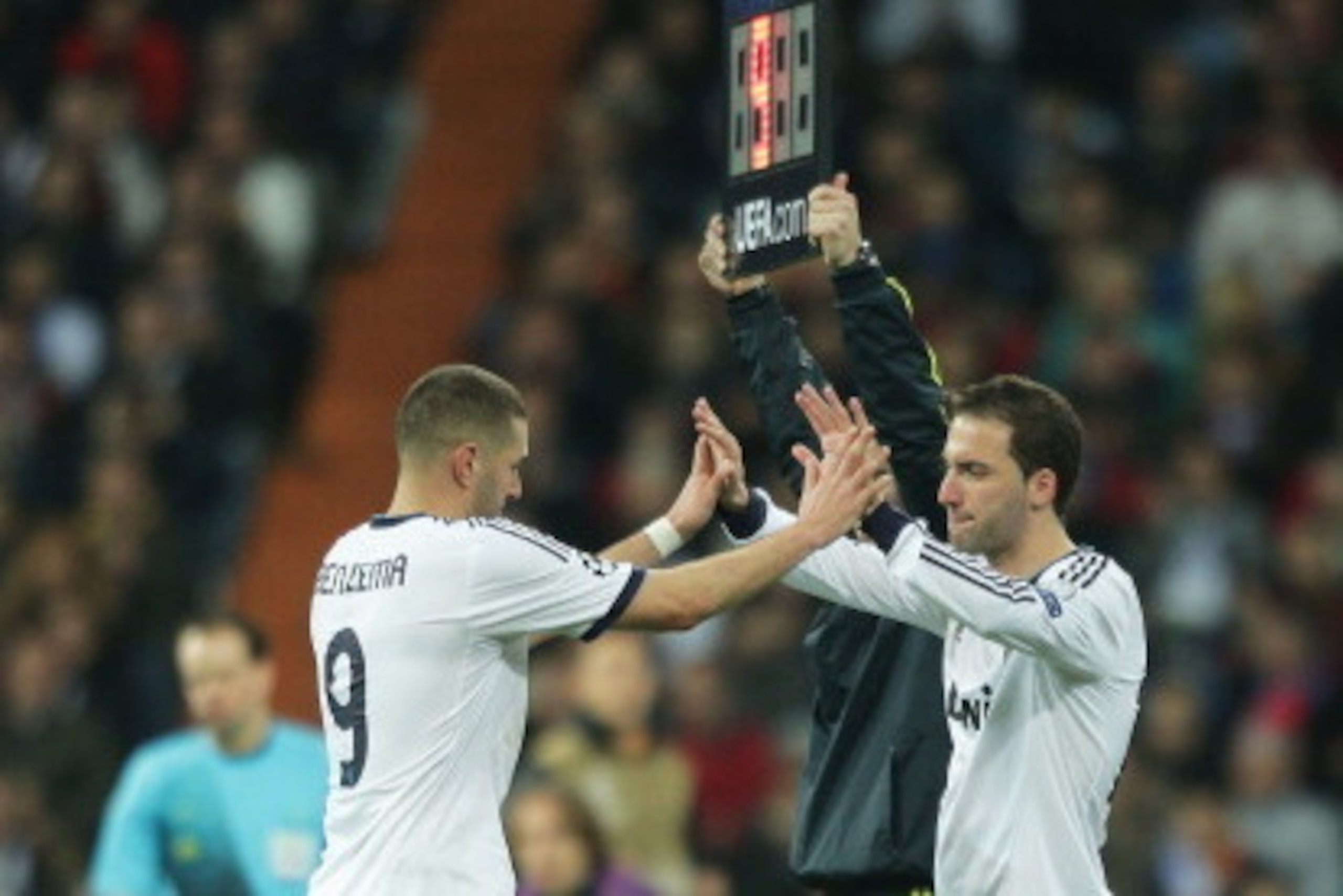 MADRID, SPAIN - APRIL 03: Gonzalo Higuain (R) of Real Madrid comes on for Karim Benzema during the UEFA Champions League Quarter Final first leg match between Real Madrid and Galatasaray at Estadio Santiago Bernabeu on April 3, 2013 in Madrid, Spain. (P MADRID, SPAIN - APRIL 03: Gonzalo Higuain (R) of Real Madrid comes on for Karim Benzema during the UEFA Champions League Quarter Final first leg match between Real Madrid and Galatasaray at Estadio Santiago Bernabeu on April 3, 2013 in Madrid, Spain. (P