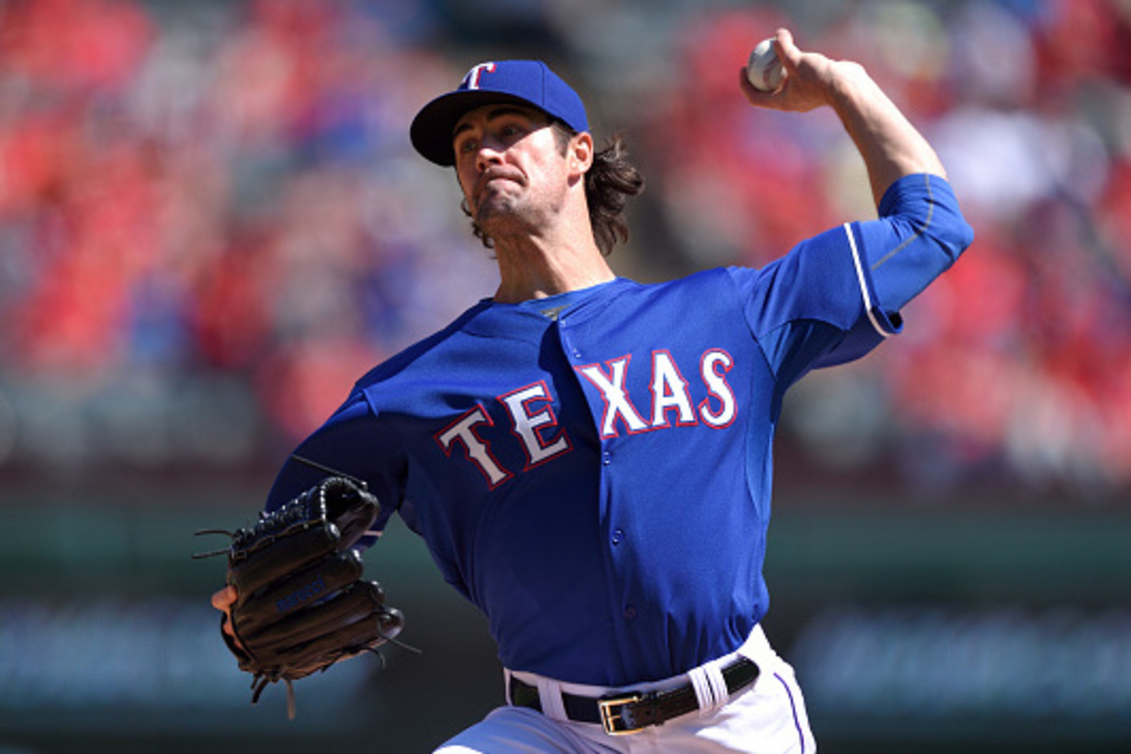 ARLINGTON, TX - OCTOBER 4: Cole Hamels #35 of the Texas Rangers pitches during the first inning of the game against the Los Angeles Angels of Anaheim at Globe Life Park in Arlington on October 4, 2015 in Arlington, California. (Photo by Matt Brown/Angels ARLINGTON, TX - OCTOBER 4: Cole Hamels #35 of the Texas Rangers pitches during the first inning of the game against the Los Angeles Angels of Anaheim at Globe Life Park in Arlington on October 4, 2015 in Arlington, California. (Photo by Matt Brown/Angels