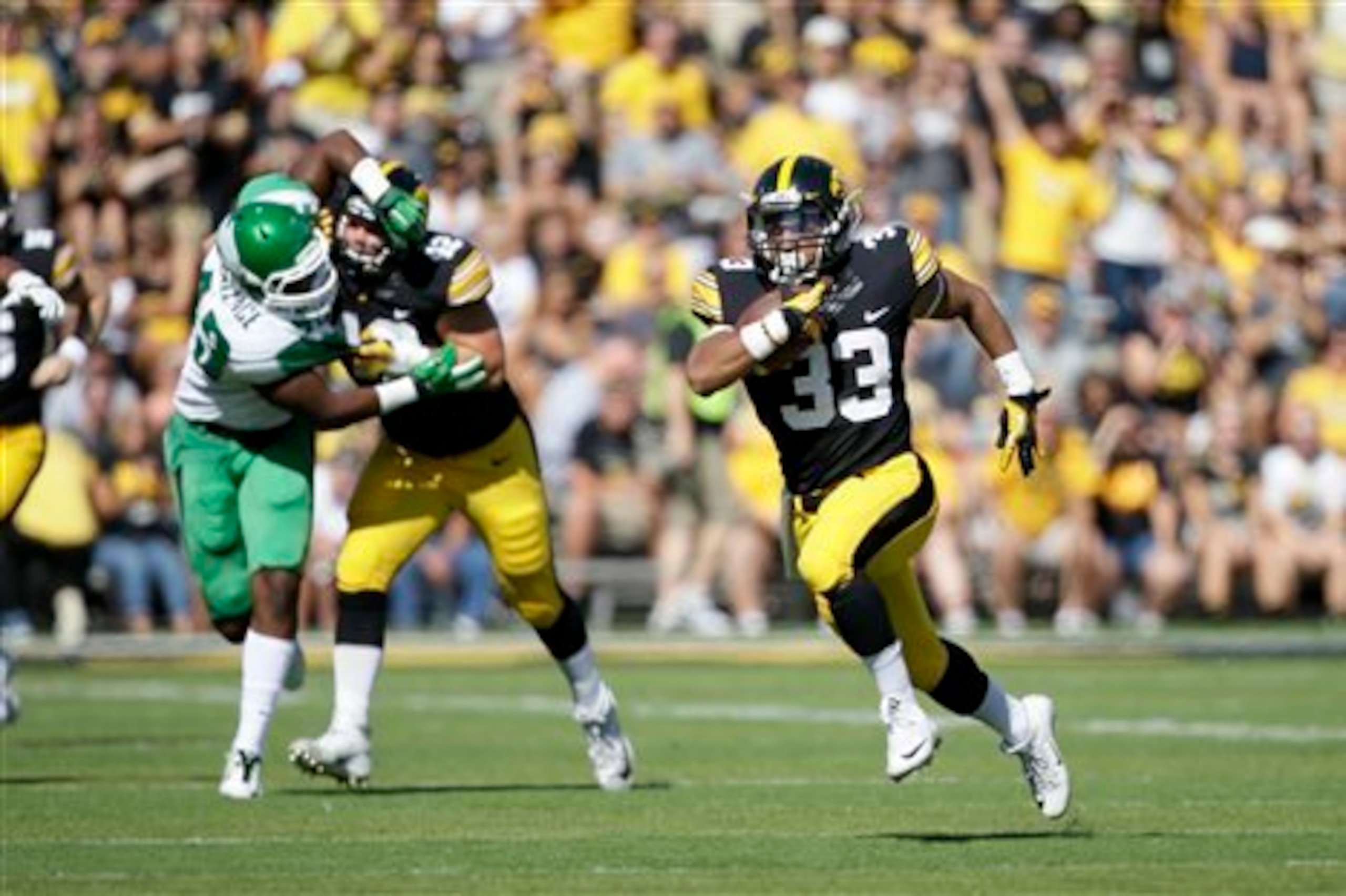 Jordan Canzeri continues to prove himself reliable each week.