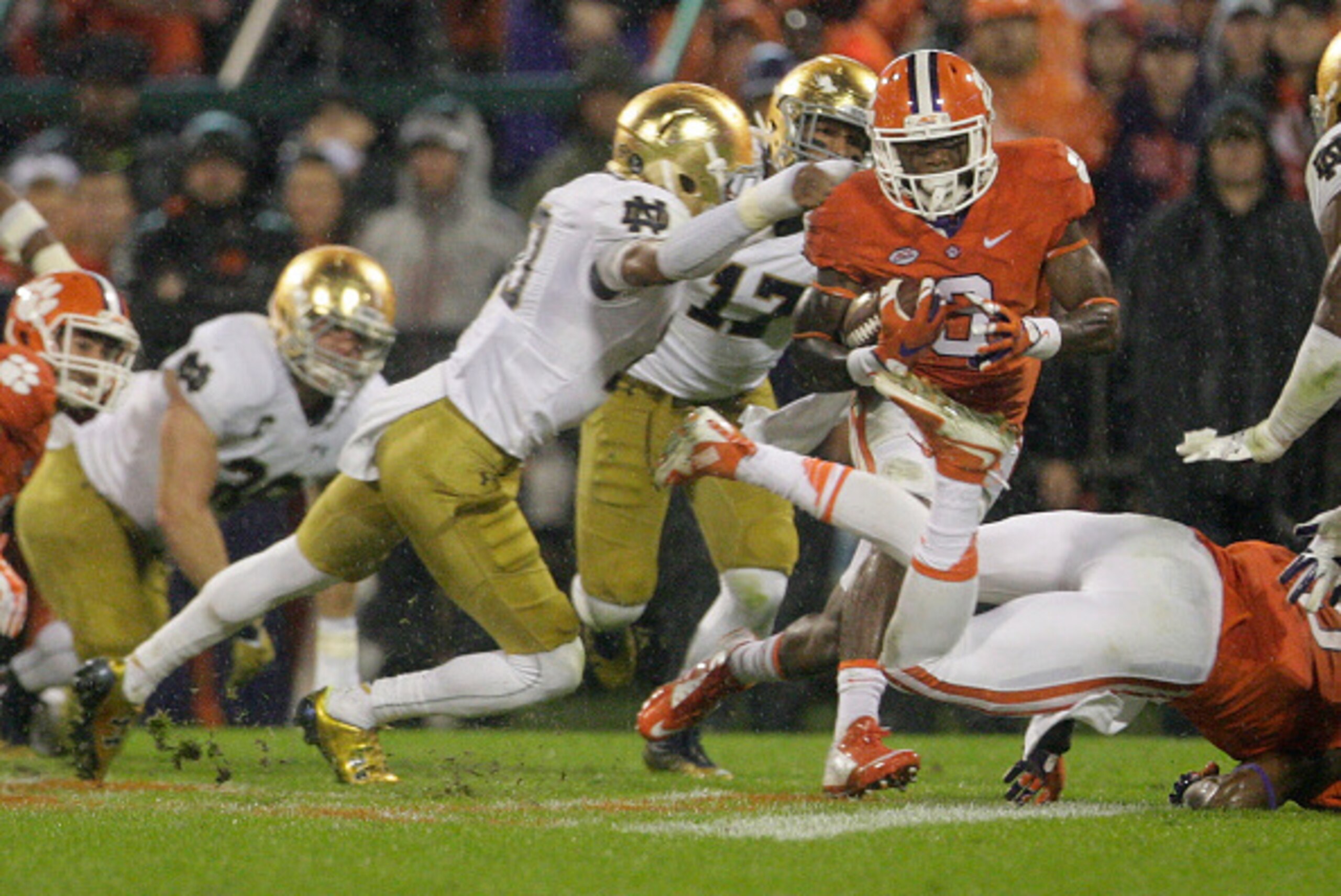 CLEMSON, SC - OCTOBER 3: Artavis Scott #3 of the Clemson Tigers carries the ball during the game against the Notre Dame Fighting Irish at Clemson Memorial Stadium on October 3, 2015 in Clemson, South Carolina. (Photo by Tyler Smith/Getty Images)