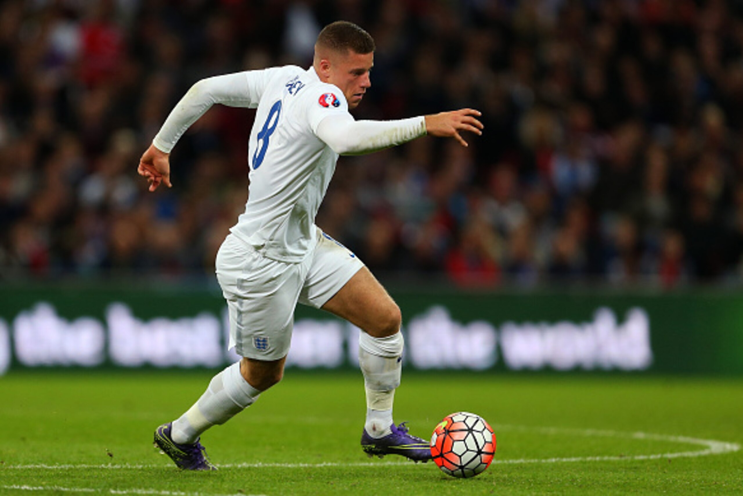 LONDON, ENGLAND - OCTOBER 09 : Ross Barkley of England during the UEFA EURO 2016 Qualifier match between England and Estonia at Wembley Stadium on October 9, 2015 in London, United Kingdom. (Photo by Catherine Ivill - AMA/Getty Images)