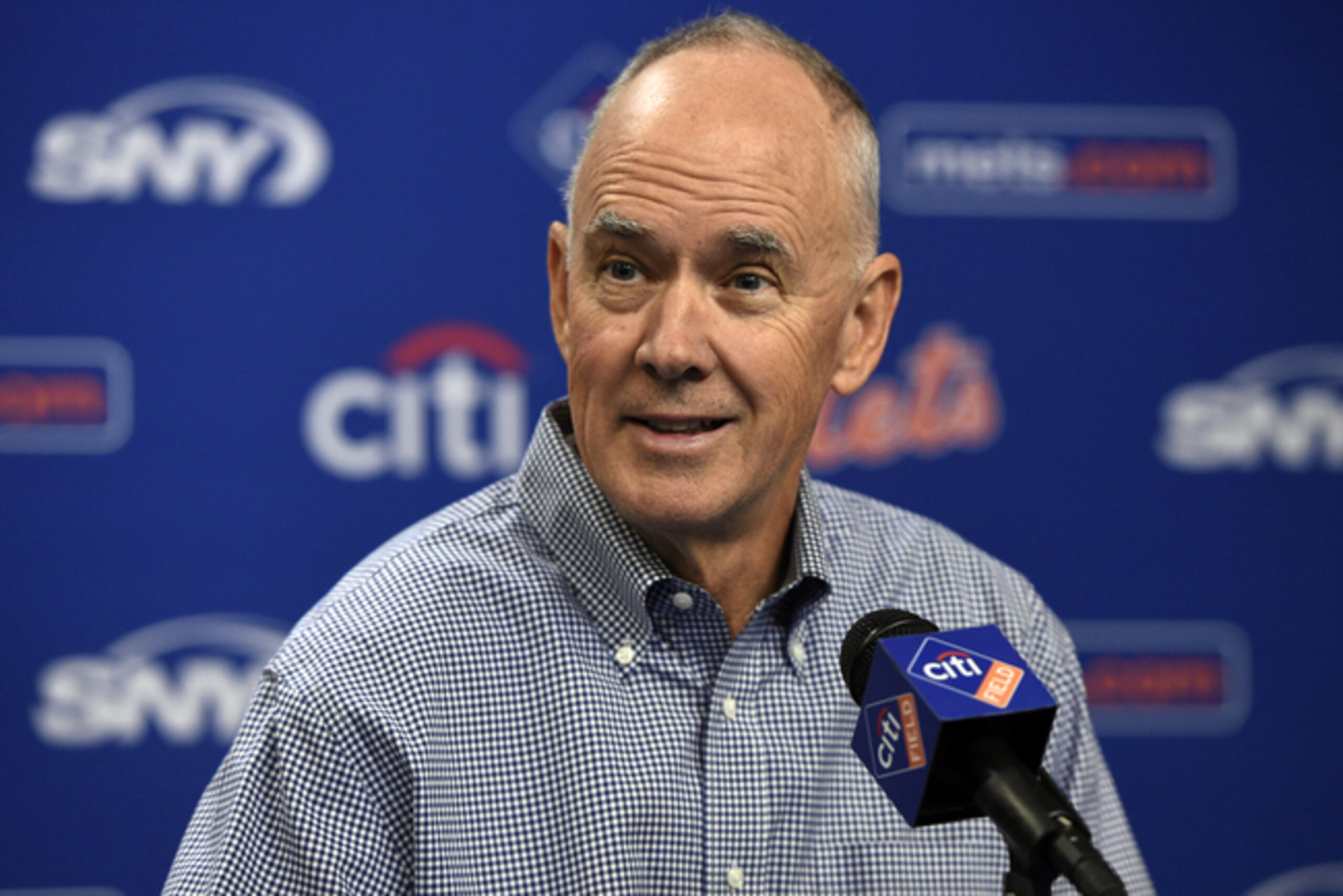 Mets GM Sandy Alderson.