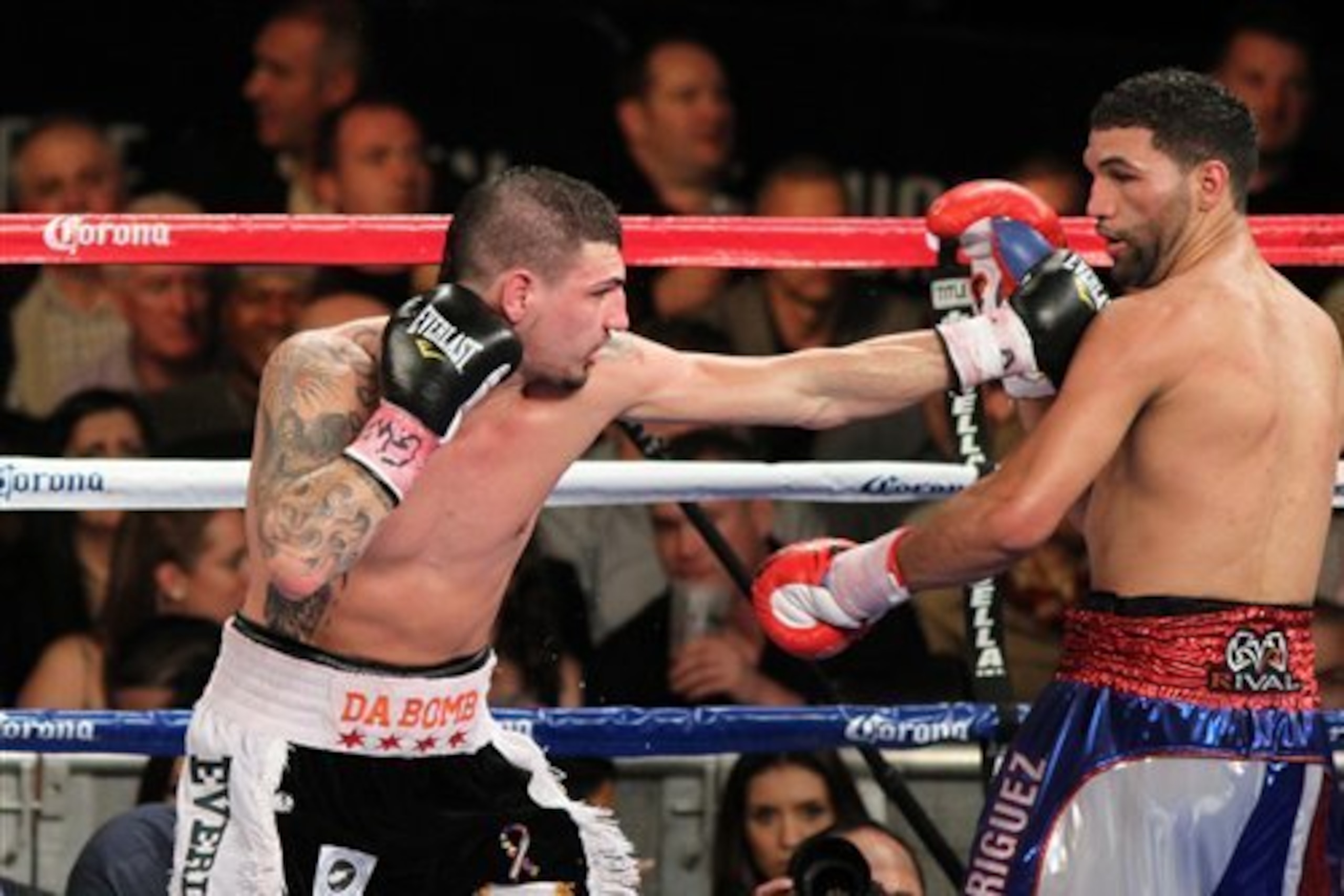 22 KOs have earned Don George (left) a reputation as a fierce puncher. 22 KOs have earned Don George (left) a reputation as a fierce puncher.