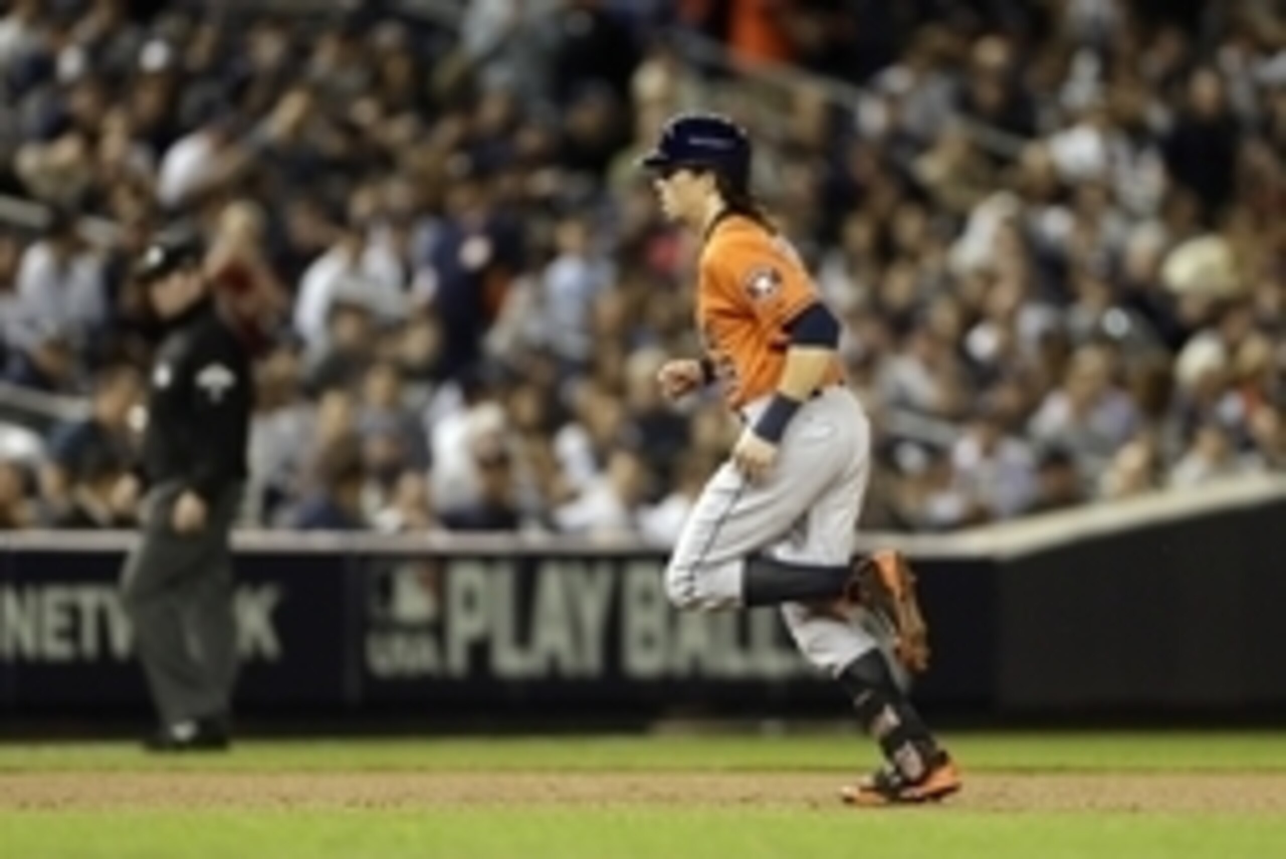 Oct 6, 2015; Bronx, NY, USA; Houston Astros left fielder Colby Rasmus (28) rounds the bases after hitting a solo home run against the New York Yankees during the first inning in the American League Wild Card playoff baseball game at Yankee Stadium. Mandat