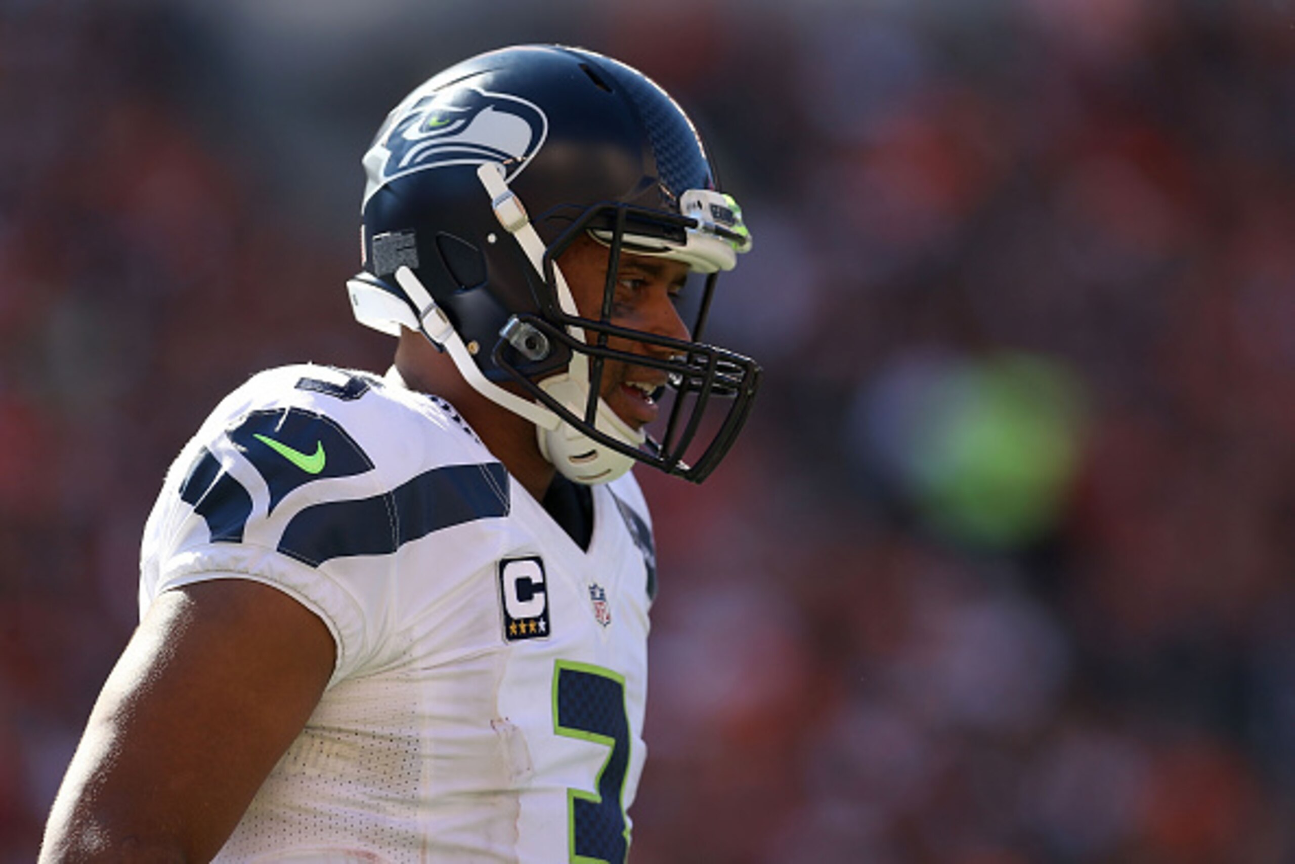 CINCINNATI, OH - OCTOBER 11:  Russell Wilson #3 of the Seattle Seahawks walks off of the field during the third quarter of the game against the Cincinnati Bengals at Paul Brown Stadium on October 11, 2015 in Cincinnati, Ohio. (Photo by Andy Lyons/Getty Im