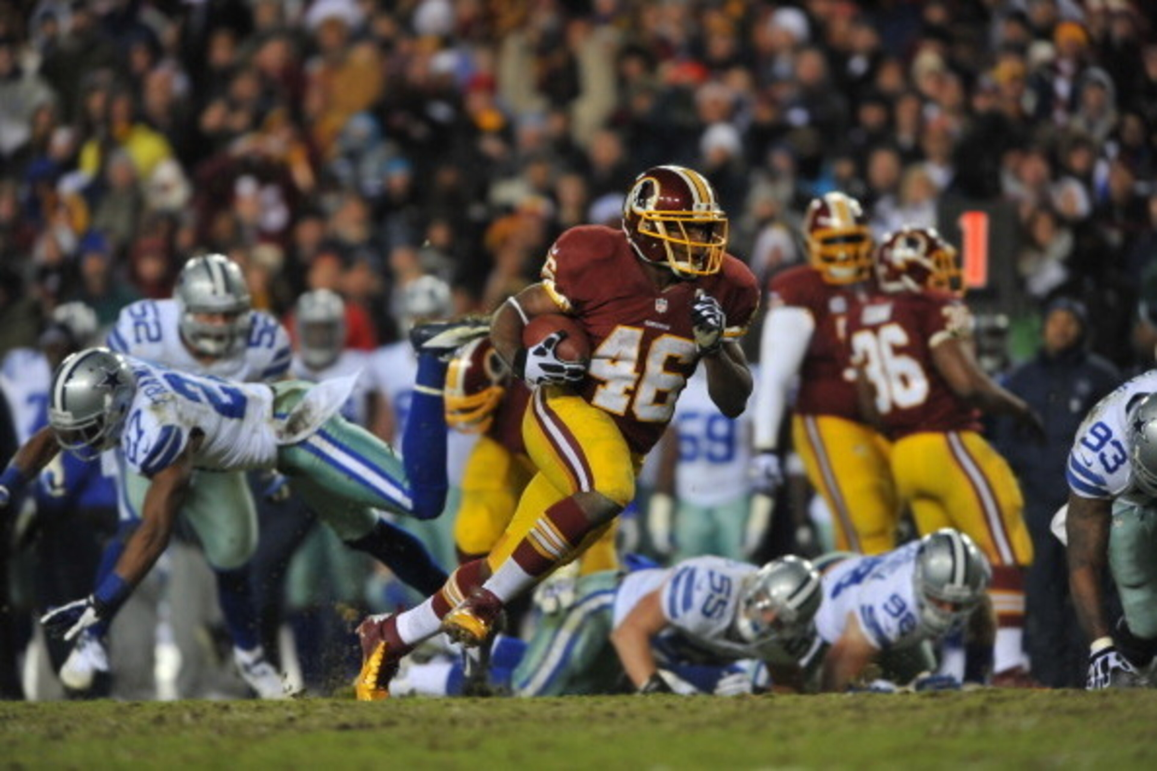 LANDOVER, MD - DECEMBER 30: Alfred Morris #46 of the Washington Redskins runs the ball against the Dallas Cowboys at FedExField on December 30, 2012 in Landover, Maryland. The Redskins defeated the Cowboys 28-18. (Photo by Larry French/Getty Images)