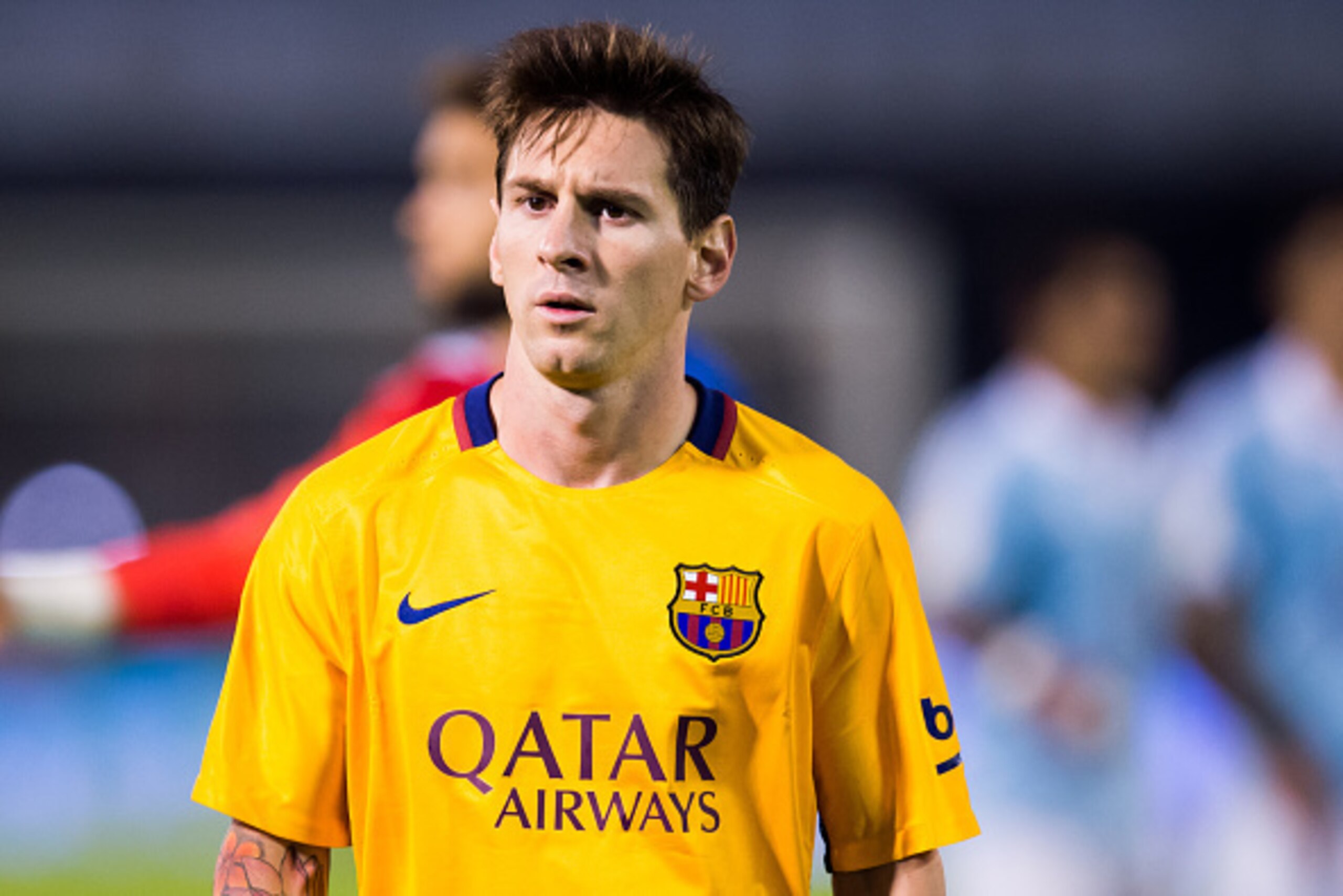VIGO, SPAIN - SEPTEMBER 23: Lionel Messi of FC Barcelona looks dejected after the La Liga match between Celta Vigo and FC Barcelona at Estadio Balaidos on September 23, 2015 in Vigo, Spain. (Photo by Alex Caparros/Getty Images)