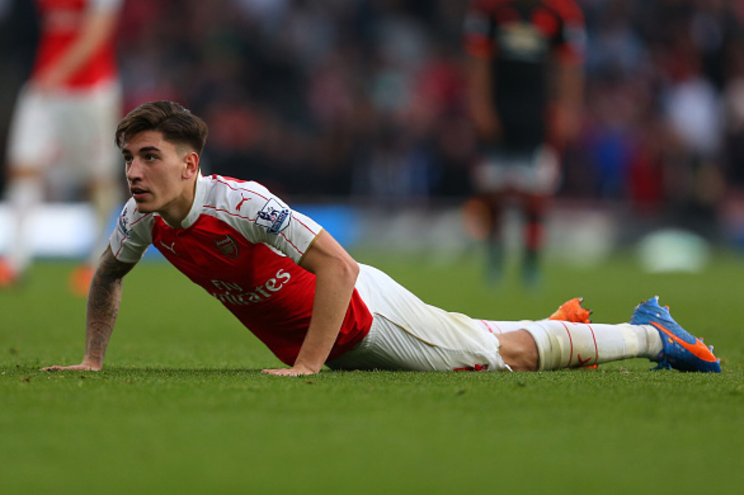 LONDON, ENGLAND - OCTOBER 04: Hector Bellerin of Arsenal during the Barclays Premier League match between Arsenal and Manchester United at the Emirates Stadium on October 04, 2015 in London, United Kingdom. (Photo by Catherine Ivill - AMA/Getty Images) LONDON, ENGLAND - OCTOBER 04: Hector Bellerin of Arsenal during the Barclays Premier League match between Arsenal and Manchester United at the Emirates Stadium on October 04, 2015 in London, United Kingdom. (Photo by Catherine Ivill - AMA/Getty Images)