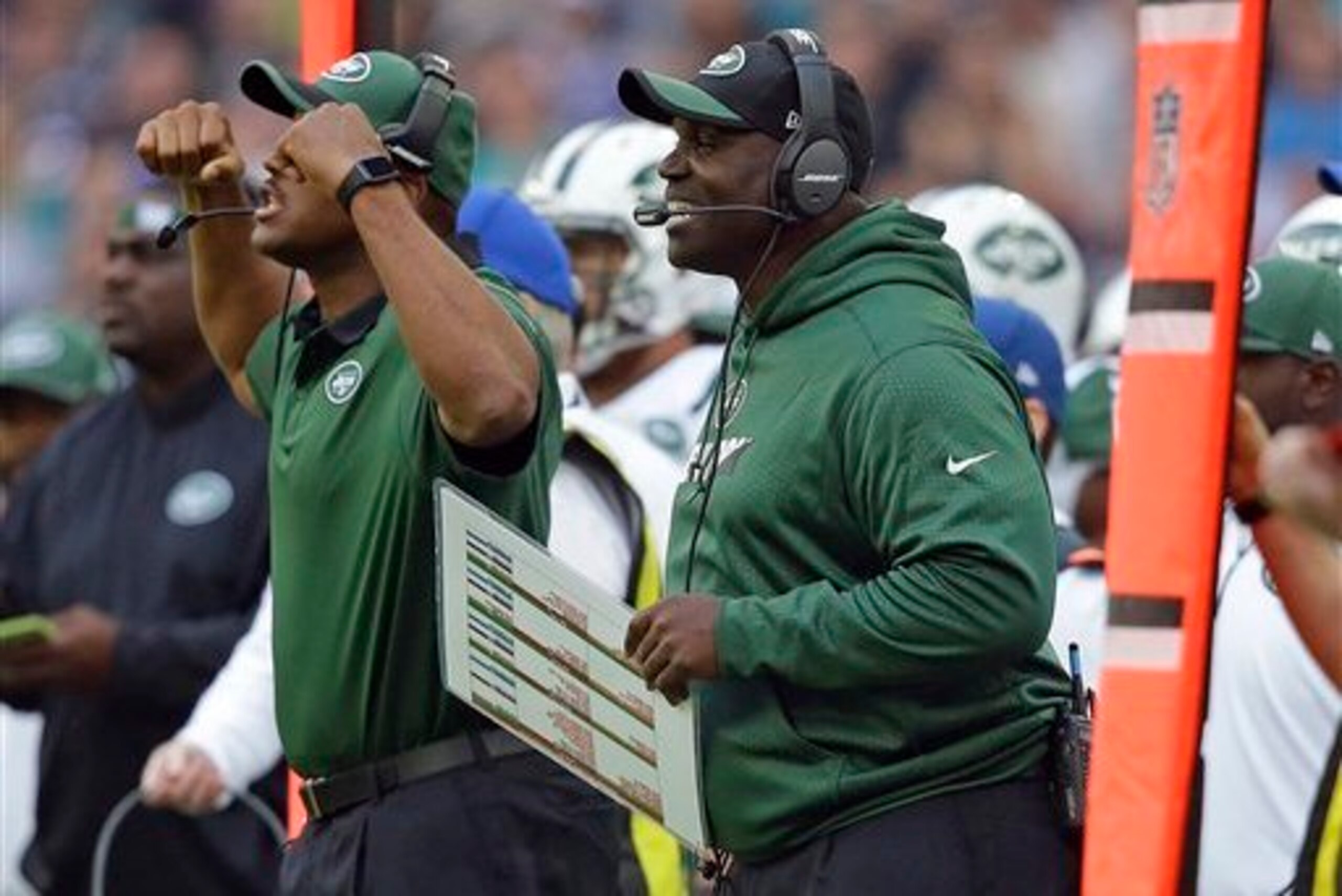 Bowles is a master at sending the blitz. Bowles is a master at sending the blitz.