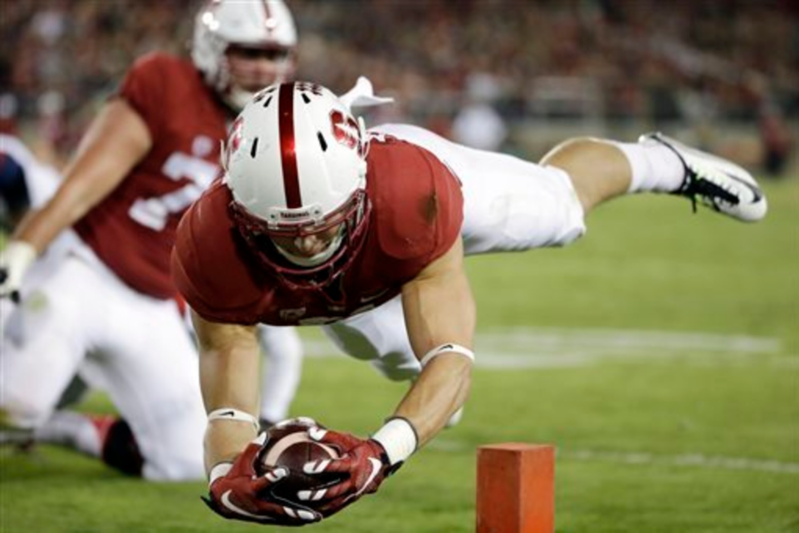 McCaffrey diving for the pylon!