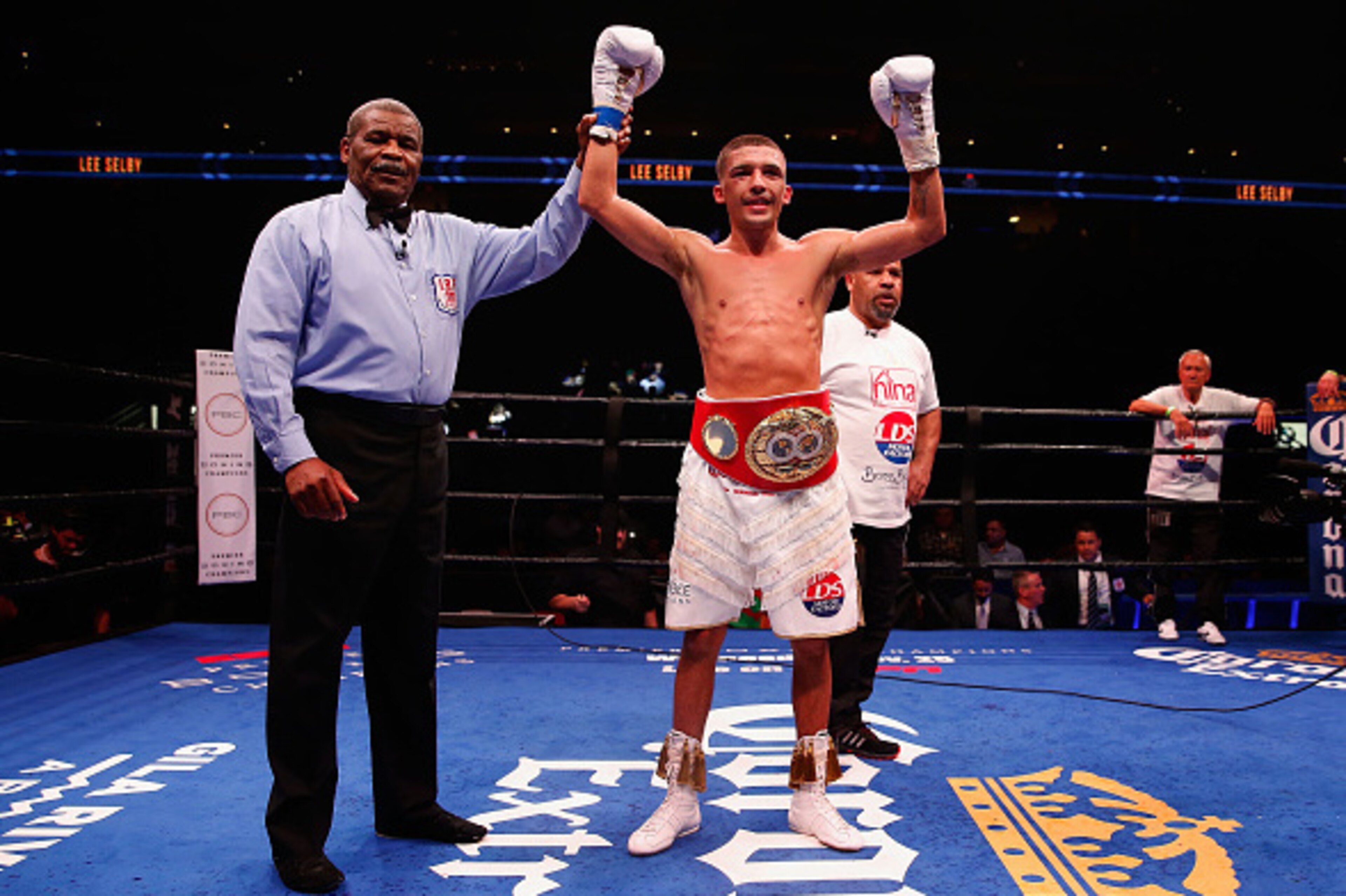 GLENDALE, AZ - OCTOBER 14:  Lee Selby celebrates after defeating Fernando Montiel (not pictured) by unanimous decision during the IBF featherweight championship title bout at Gila River Arena on October 14, 2015 in Glendale, Arizona.  (Photo by Christian 