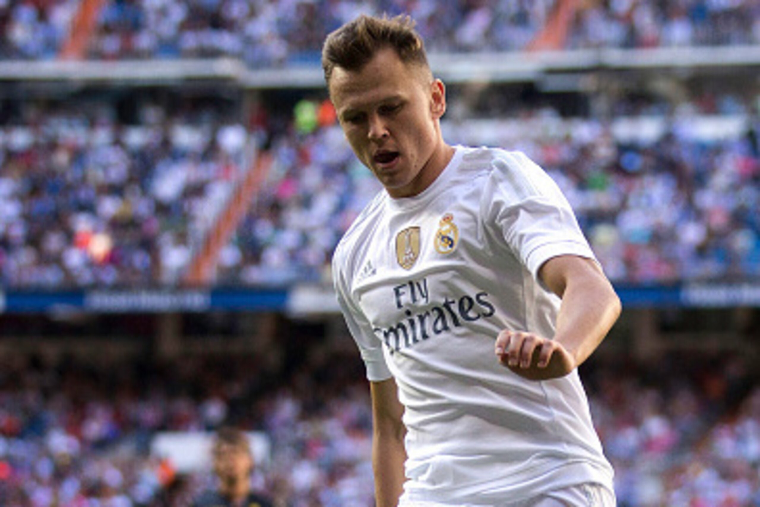 MADRID, SPAIN - SEPTEMBER 19:  Denis Cheryshev of Real Madrid CF controls the ball during the La Liga match between Real Madrid CF and Granada CF at Estadio Santiago Bernabeu on September 19, 2015 in Madrid, Spain.  (Photo by Gonzalo Arroyo Moreno/Getty I