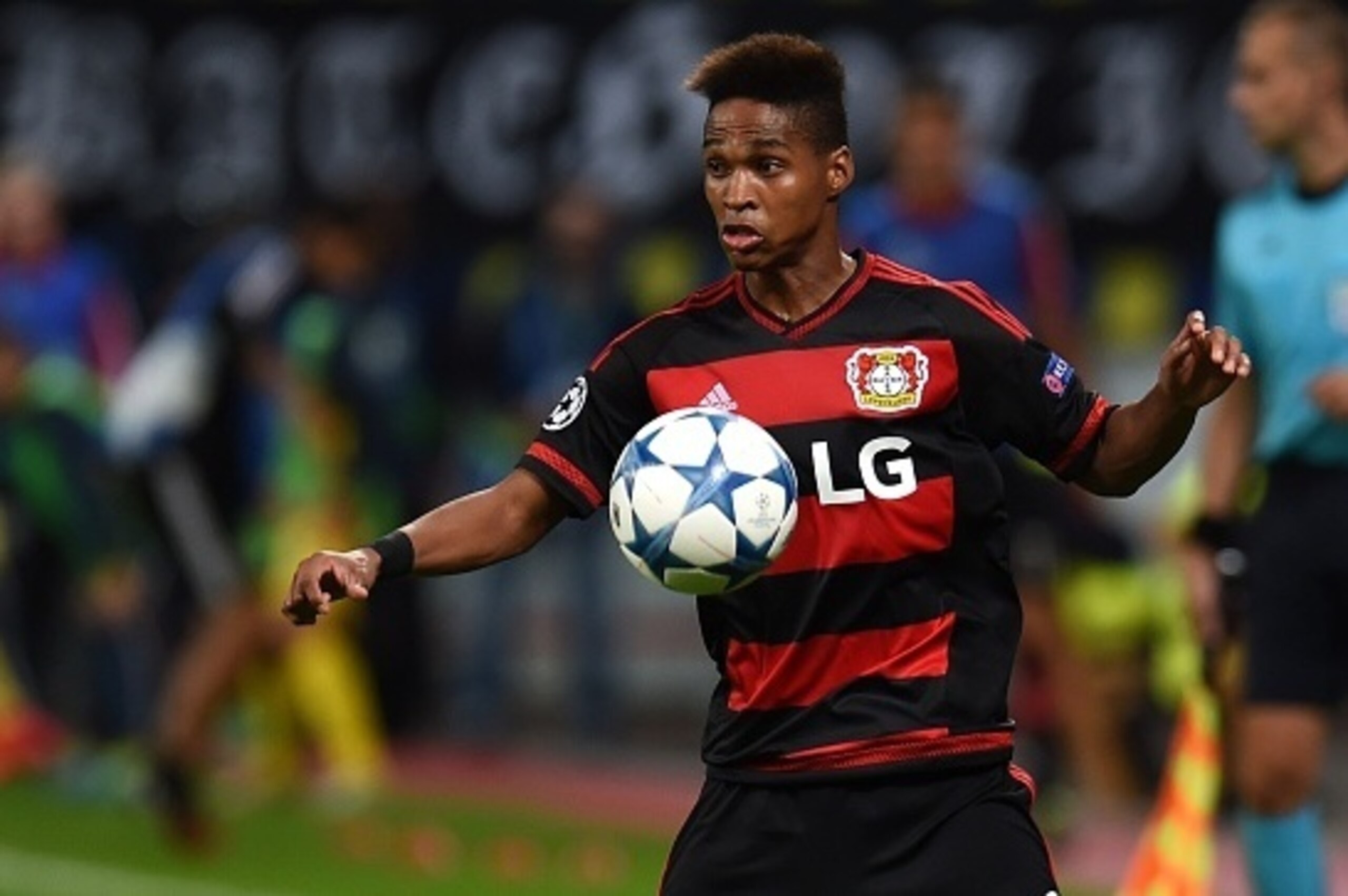 Leverkusen's Brazilian defender Wendell plays the ball during the UEFA Champions League group E first leg football match between Bayer 04 Leverkusen and FC Bate Borisov in Leverkusen, western Germany on September 16, 2015. Leverkusen won the match 4-1. AF
