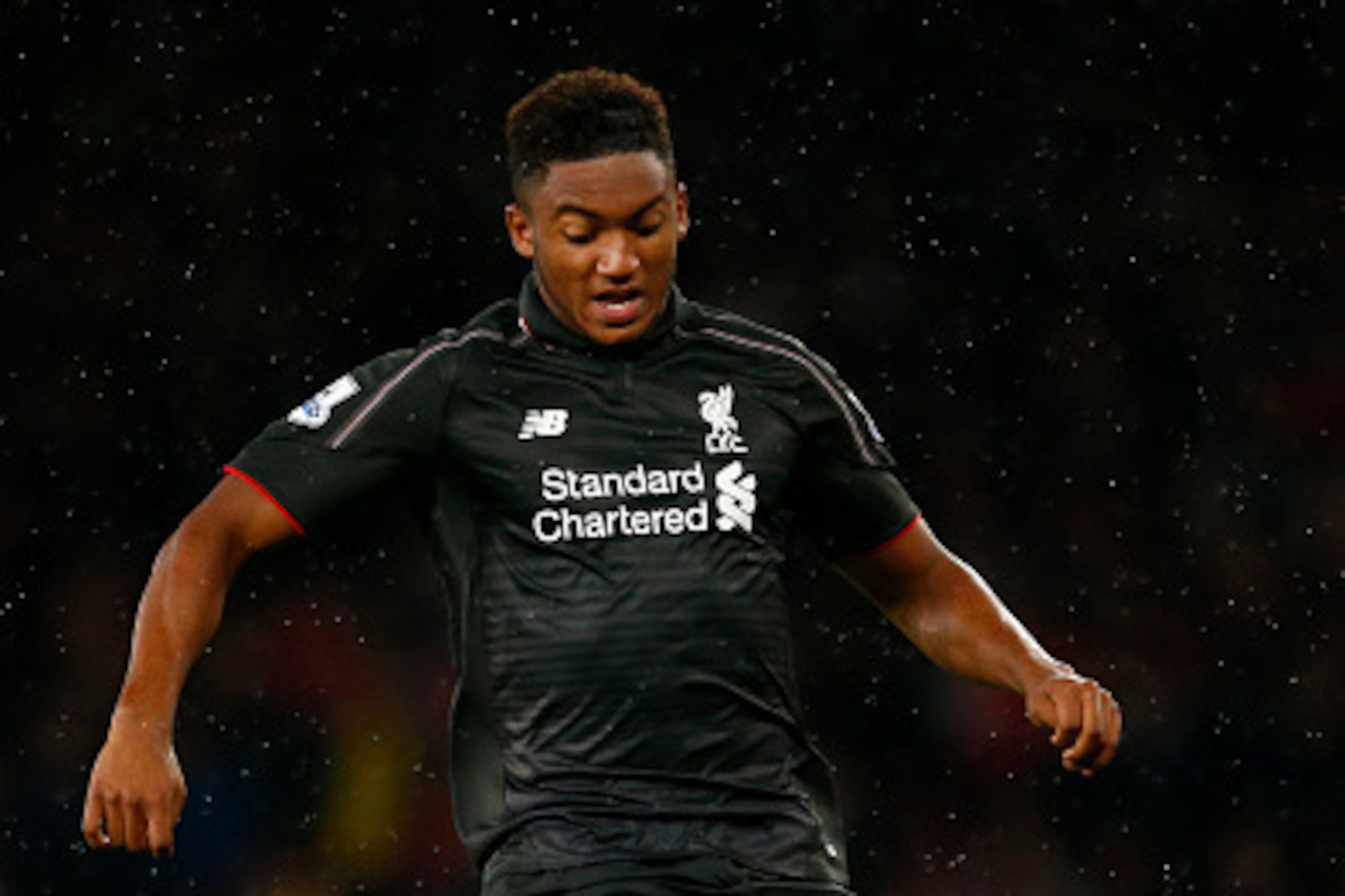 LONDON, ENGLAND - AUGUST 24:  Joe Gomez of Liverpool in action during the Barclays Premier League match between Arsenal and Liverpool at the Emirates Stadium on August 24, 2015 in London, United Kingdom.  (Photo by Julian Finney/Getty Images)