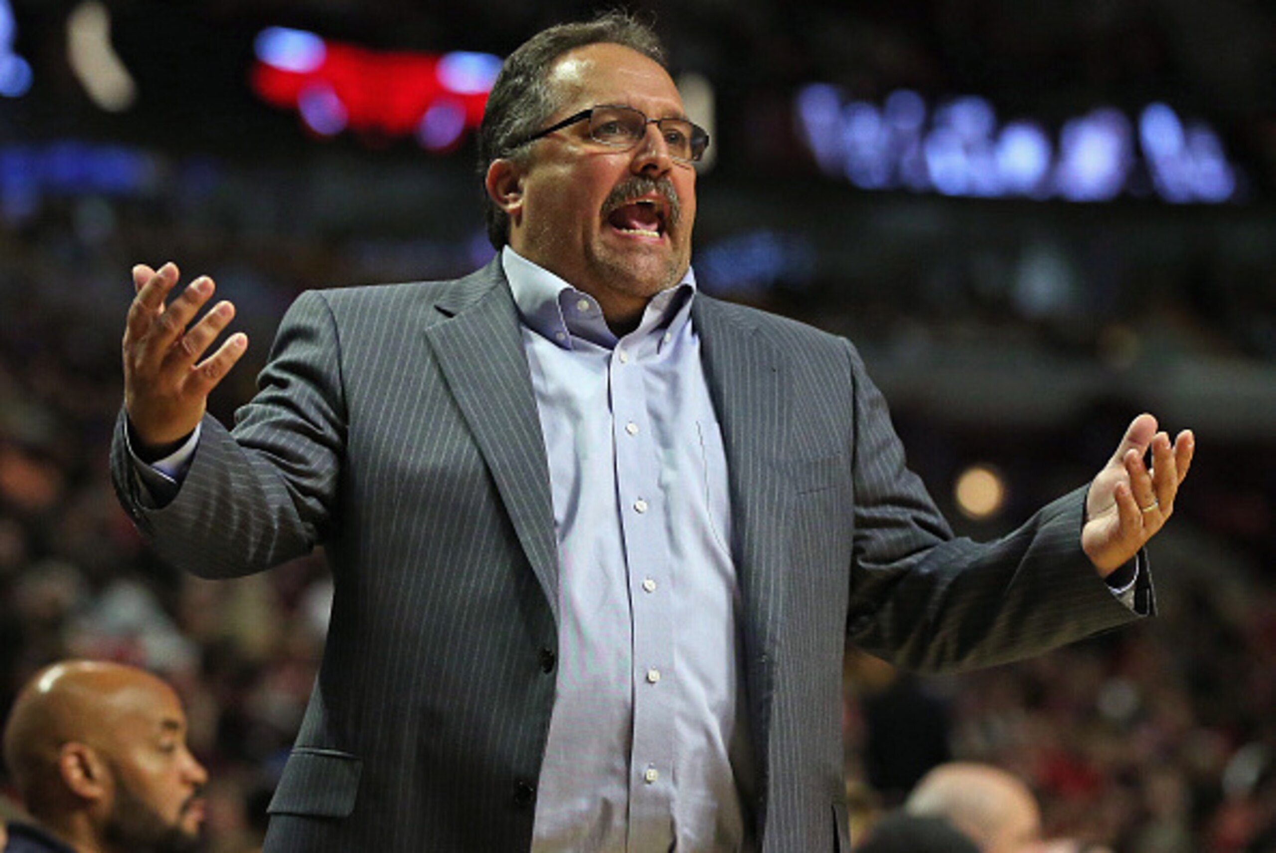 CHICAGO, IL - OCTOBER 14:  Head coach Stan Van Gundy of the Detroit Pistons compalins to a referee
during a preseason gameagainst the Chicago Bulls at the United Center on October 14, 2015 in Chicago, Illinois. The Pistons defeated the Bulls 114-91. Note