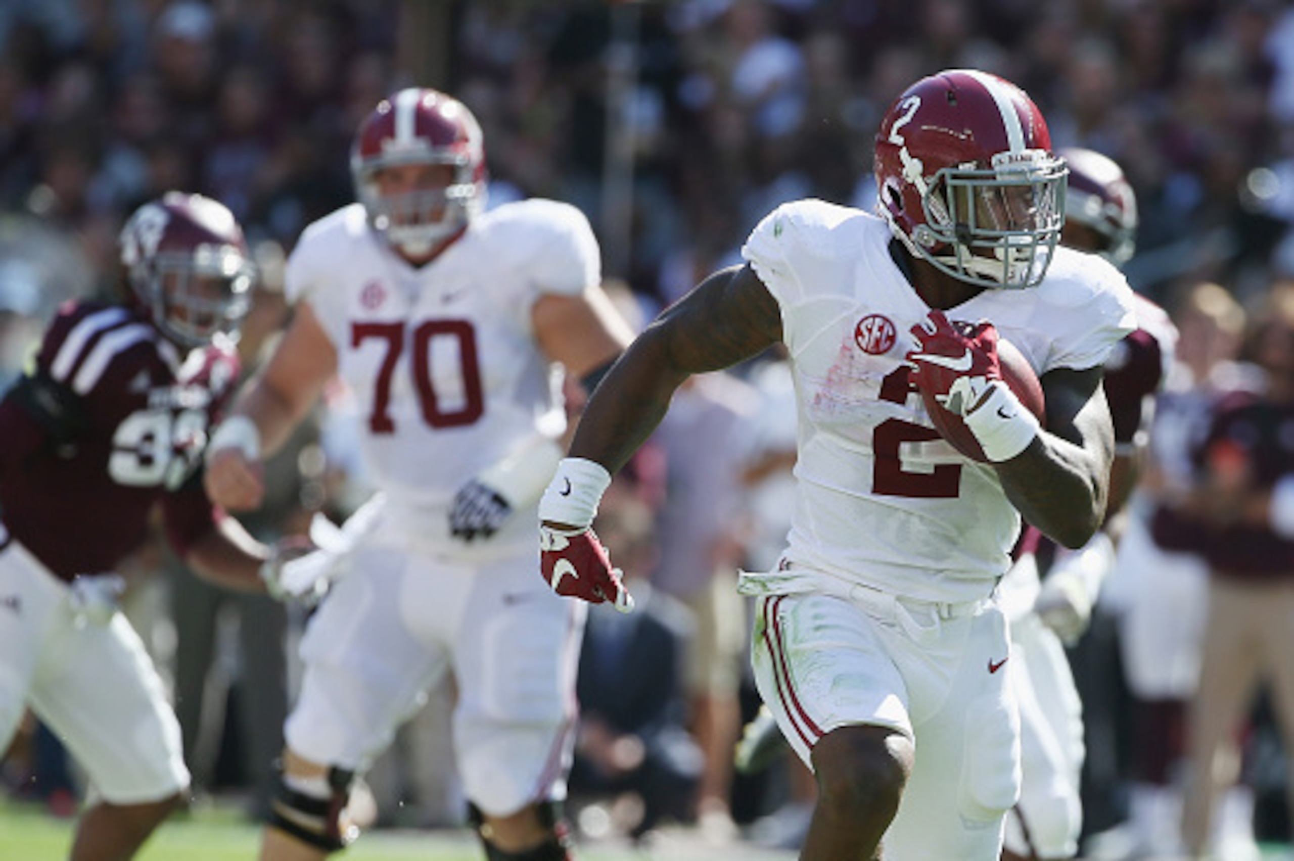 COLLEGE STATION, TX - OCTOBER 17:  Derrick Henry #2 of the Alabama Crimson Tide runs for Alabama Crimson Tide 55-yard touchdown in the first half of their game against the Texas A&M Aggies at Kyle Field on October 17, 2015 in College Station, Texas.  (Pho