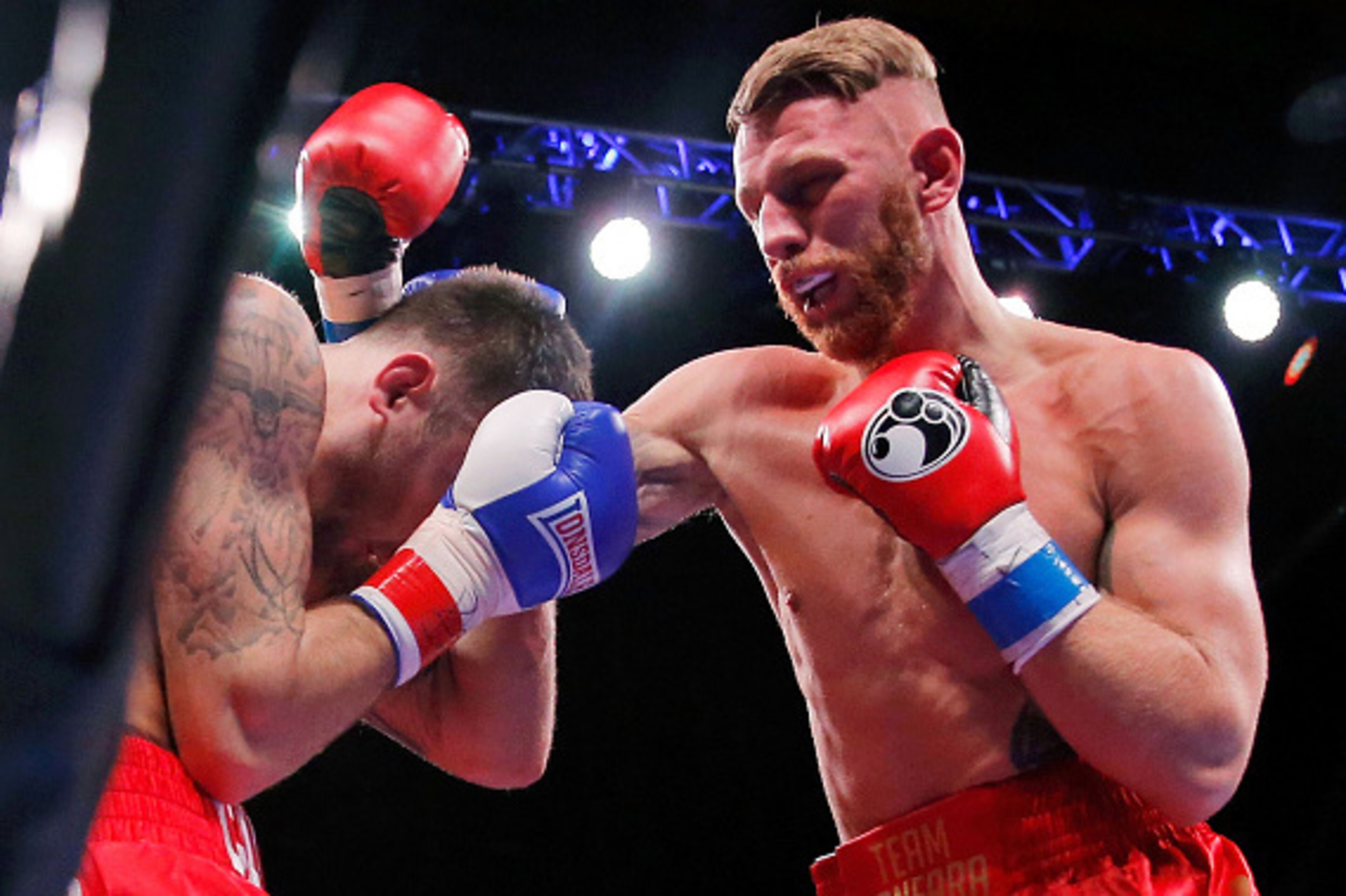 CHICAGO, IL - OCTOBER 16: Andrzej Fonfara (R) throws a right at Nathan Cleverly during Main Event: Light Heavyweights fight  at UIC Pavilion on October 16, 2015 in Chicago, Illinois. Andrzej Fonfara won by unanimous decision.  (Photo by Jon Durr/Getty Ima