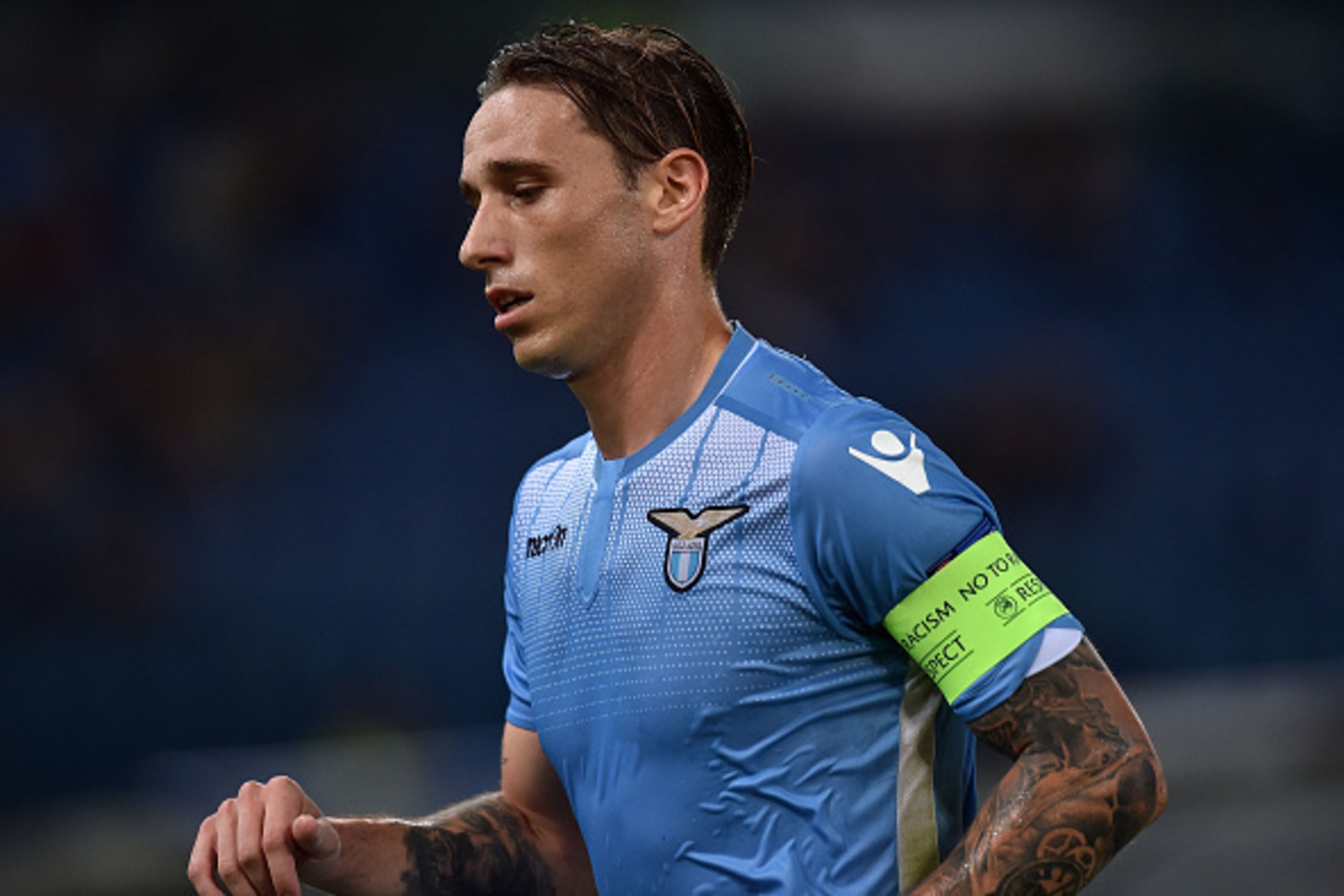 ROME, ITALY - OCTOBER 01:  Lucas Biglia of SS Lazio in action during the UEFA Europa League match between SS Lazio and AS Saint-Etienne at Olimpico Stadium  on October 1, 2015 in Rome, Italy.  (Photo by Giuseppe Bellini/Getty Images)