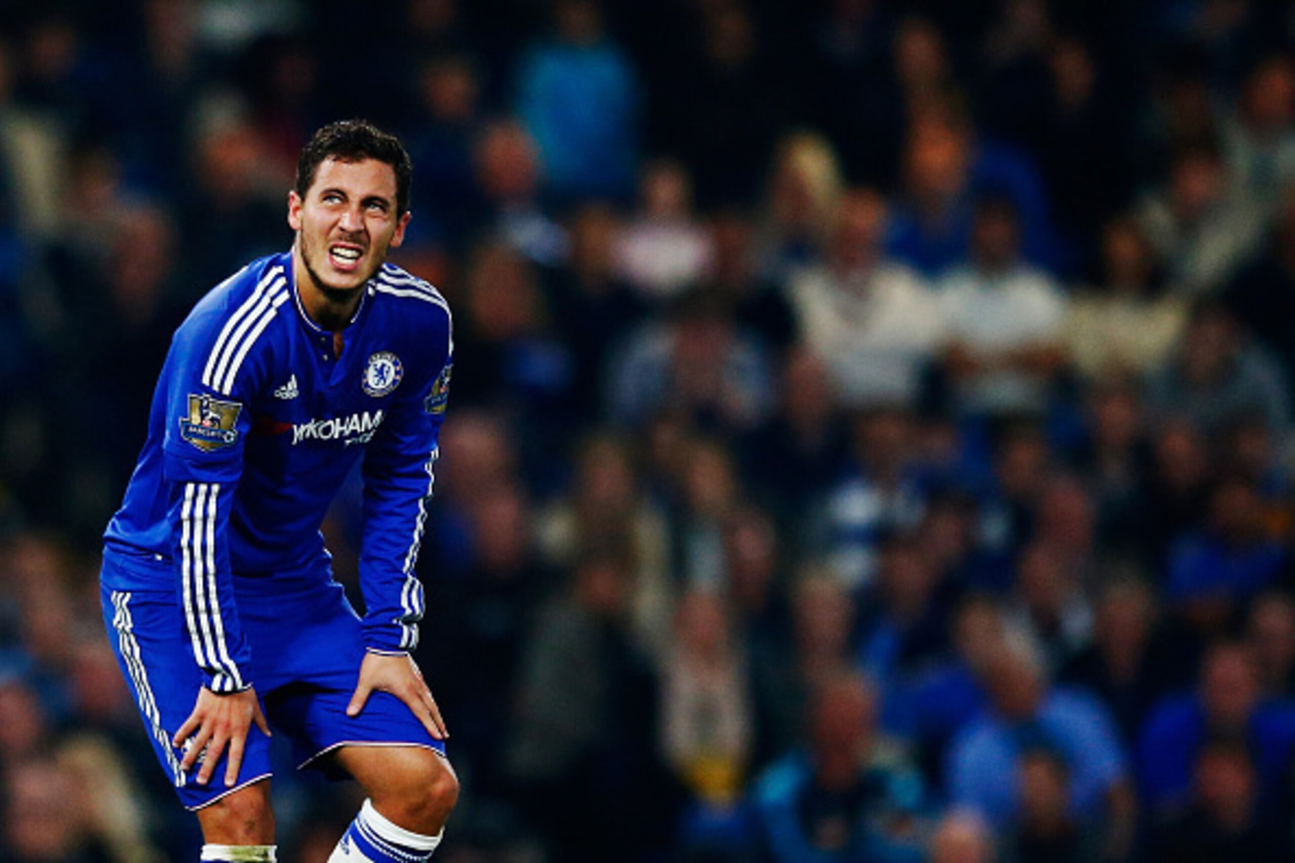 LONDON, ENGLAND - OCTOBER 03:  Eden Hazard of Chelsea shows his dejection after conceding the third goal to Southampton during the Barclays Premier League match between Chelsea and Southampton at Stamford Bridge on October 3, 2015 in London, United Kingdo