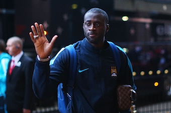 SUNDERLAND, ENGLAND - SEPTEMBER 22:  Yaya Toure of Manchester City arrives prior to the Capital One Cup third round match between Sunderland and Manchester City at Stadium of Light on September 22, 2015 in Sunderland, England.  (Photo by Ian MacNicol/Gett