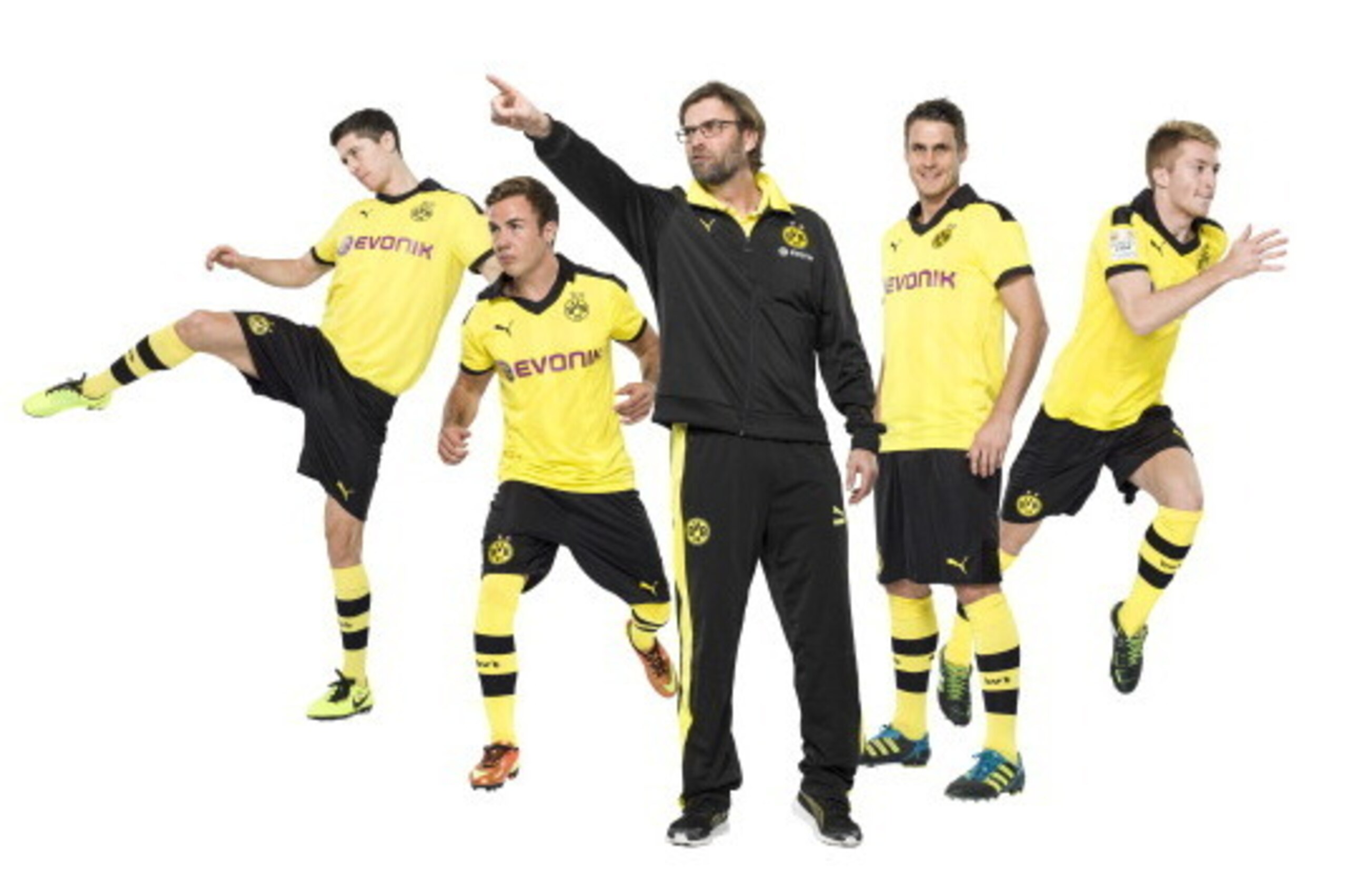 LA MANGA, SPAIN - JANUARY 06: (EDITORS NOTE: THIS IS A DIGITALLY ALTERED COMPOSITE IMAGE) (EXCLUSVE COVERAGE) (L-R) Robert Lewandowski, Mario Goetze, Juergen Klopp, Marco Reus and Sebastian Kehl of German Bundesliga club Borussia Dortmund pose during a LA MANGA, SPAIN - JANUARY 06: (EDITORS NOTE: THIS IS A DIGITALLY ALTERED COMPOSITE IMAGE) (EXCLUSVE COVERAGE) (L-R) Robert Lewandowski, Mario Goetze, Juergen Klopp, Marco Reus and Sebastian Kehl of German Bundesliga club Borussia Dortmund pose during a