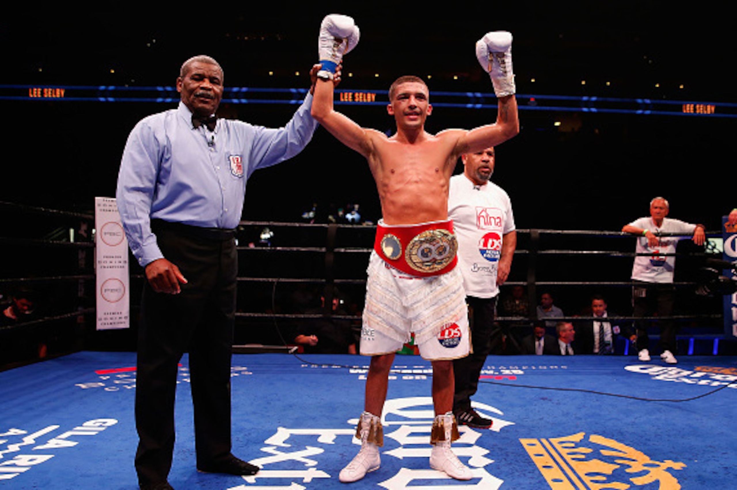 GLENDALE, AZ - OCTOBER 14:  Lee Selby celebrates after defeating Fernando Montiel (not pictured) by unanimous decision during the IBF featherweight championship title bout at Gila River Arena on October 14, 2015 in Glendale, Arizona.  (Photo by Christian 