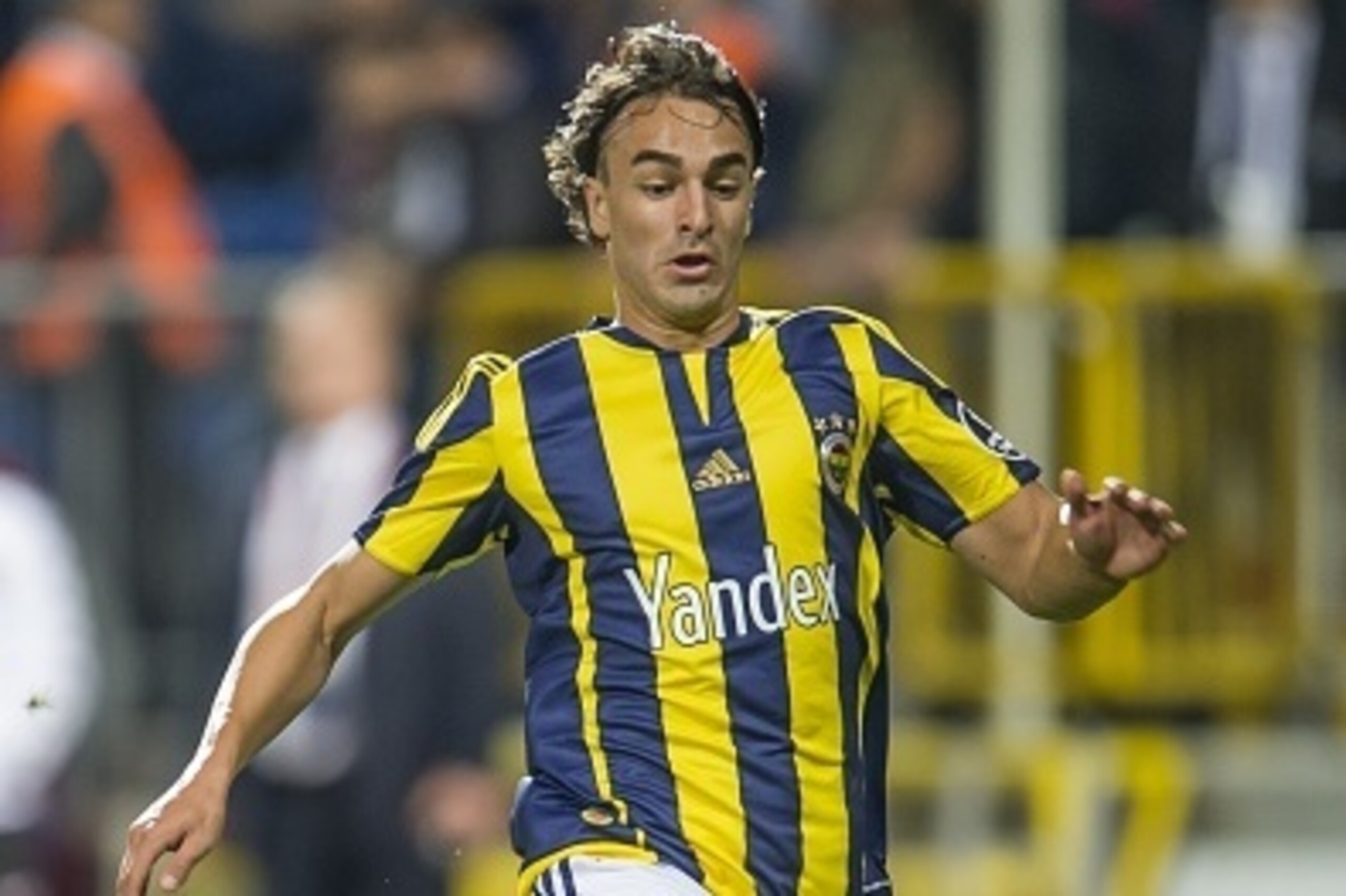 Lazar Markovic of Fenerbahce during the Super Lig match between Kasimpasa SK and Fenerbahce on September 13, 2015 at the Recep Tayyip Erdogan stadium in Istanbul, Turkey.(Photo by VI Images via Getty Images) Lazar Markovic of Fenerbahce during the Super Lig match between Kasimpasa SK and Fenerbahce on September 13, 2015 at the Recep Tayyip Erdogan stadium in Istanbul, Turkey.(Photo by VI Images via Getty Images)