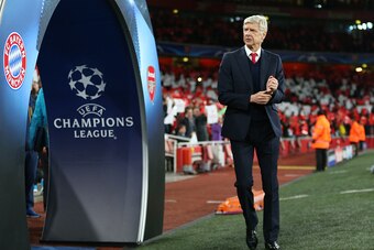 LONDON, ENGLAND - OCTOBER 20:  Arsene Wenger manager  of Arsenal before the UEFA Champions League match between Arsenal and Bayern Munich at the Emirates Stadium on October 20, 2015 in London, United Kingdom.  (Photo by Catherine Ivill - AMA/Getty Images)