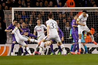 Roberto Soldado giving Tottenham a 1-0 lead against Fiorentina that the north Londoners were unable to follow up on.