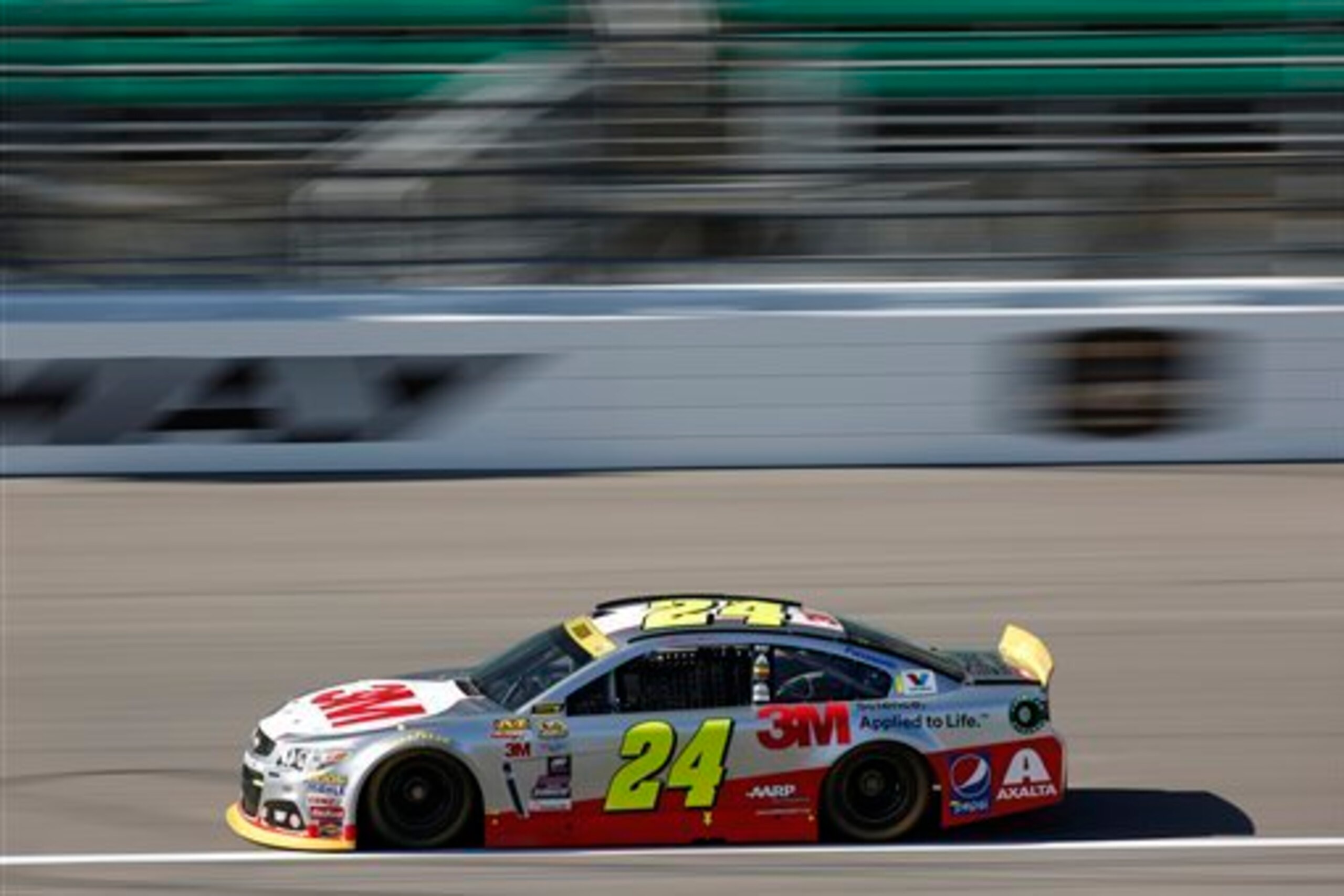 "Survival" would be the key word around Jeff Gordon this weekend.