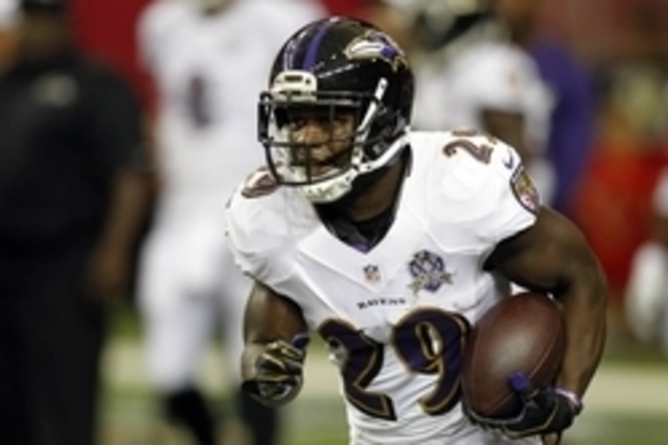 Sep 3, 2015; Atlanta, GA, USA; Baltimore Ravens running back Justin Forsett (29) prepares for a game against the Atlanta Falcons at the Georgia Dome. Mandatory Credit: Brett Davis-USA TODAY Sports Sep 3, 2015; Atlanta, GA, USA; Baltimore Ravens running back Justin Forsett (29) prepares for a game against the Atlanta Falcons at the Georgia Dome. Mandatory Credit: Brett Davis-USA TODAY Sports