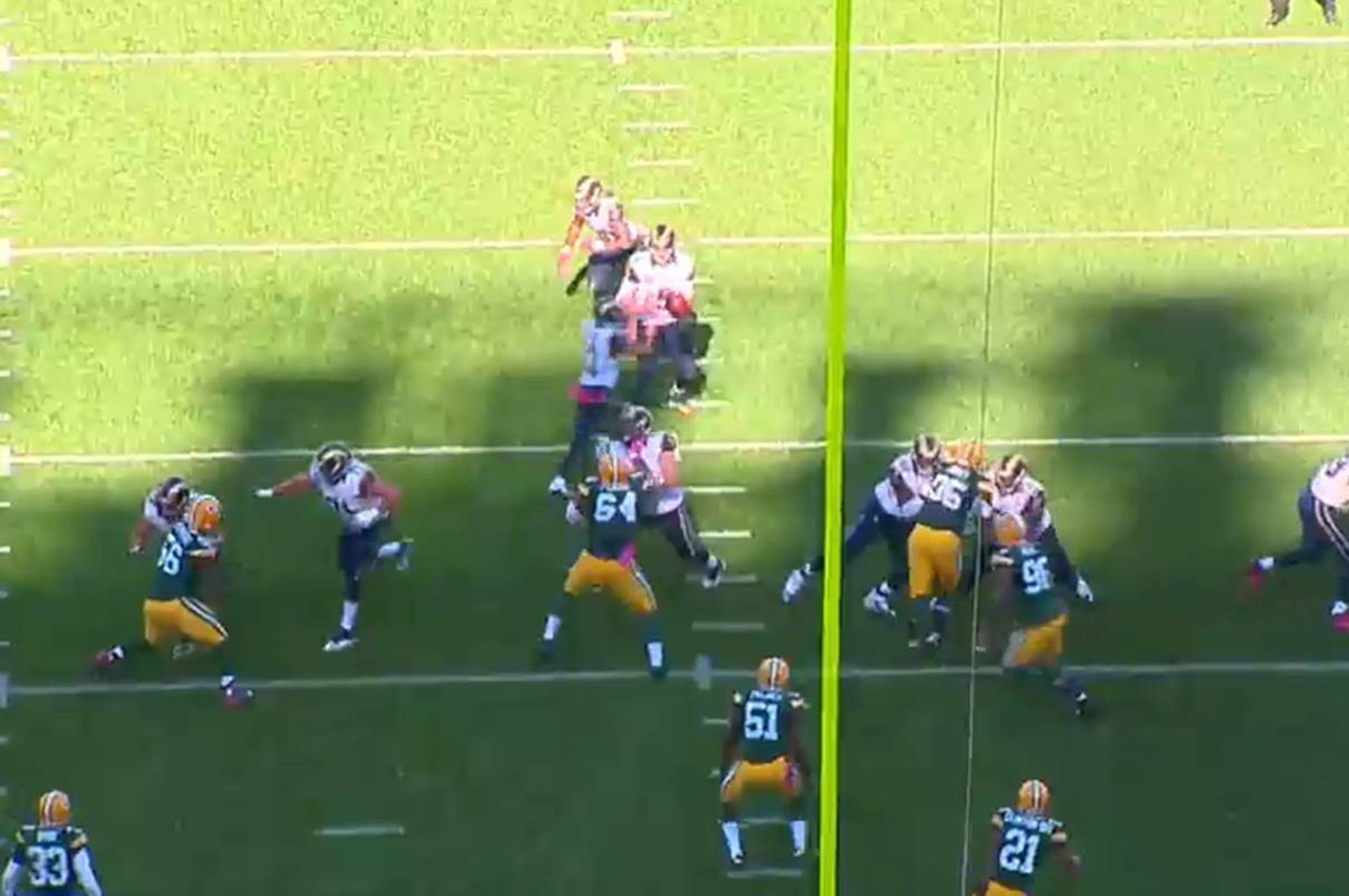 Nick Foles gets the snap then immediately tosses it to Tavon Austin in front of him.
